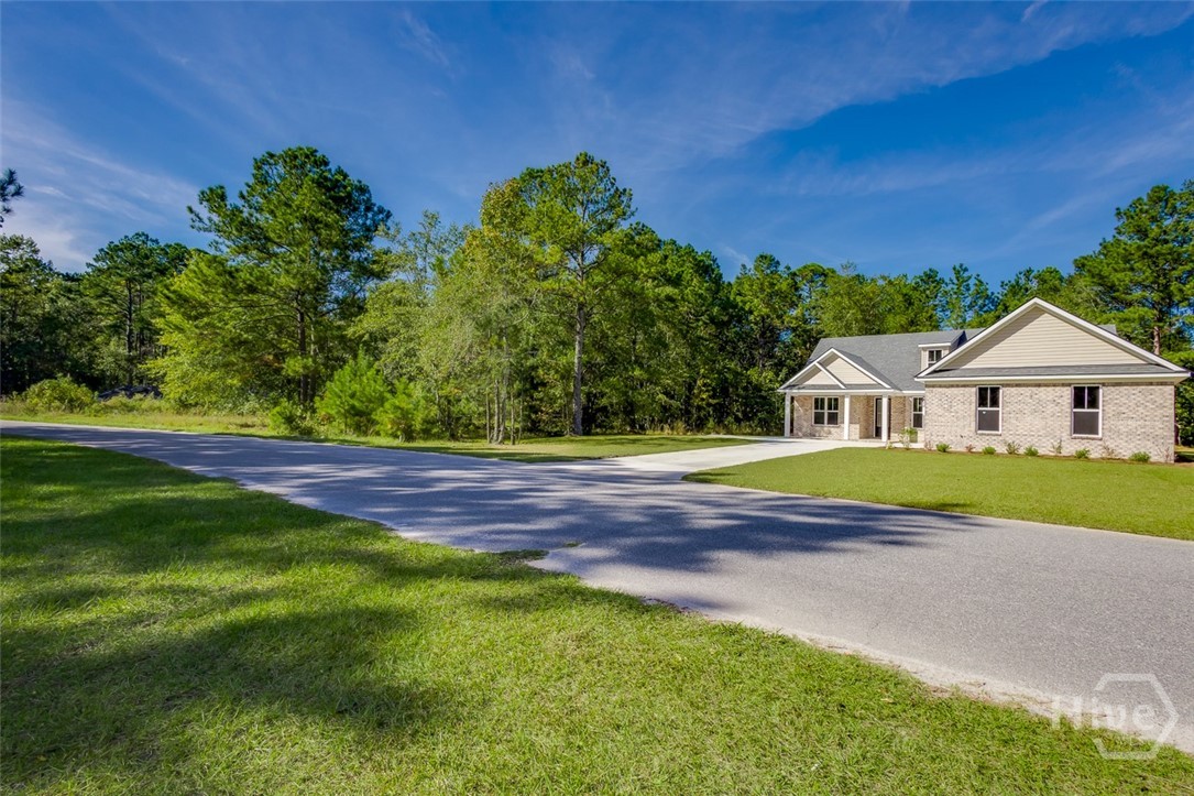 Homes for sale in Guyton, GA | 14 Lakeview Dr, Guyton, GA 31312 | MLS# SA342217