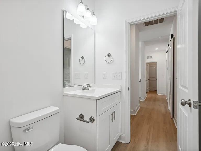 100534063 | Photo 16