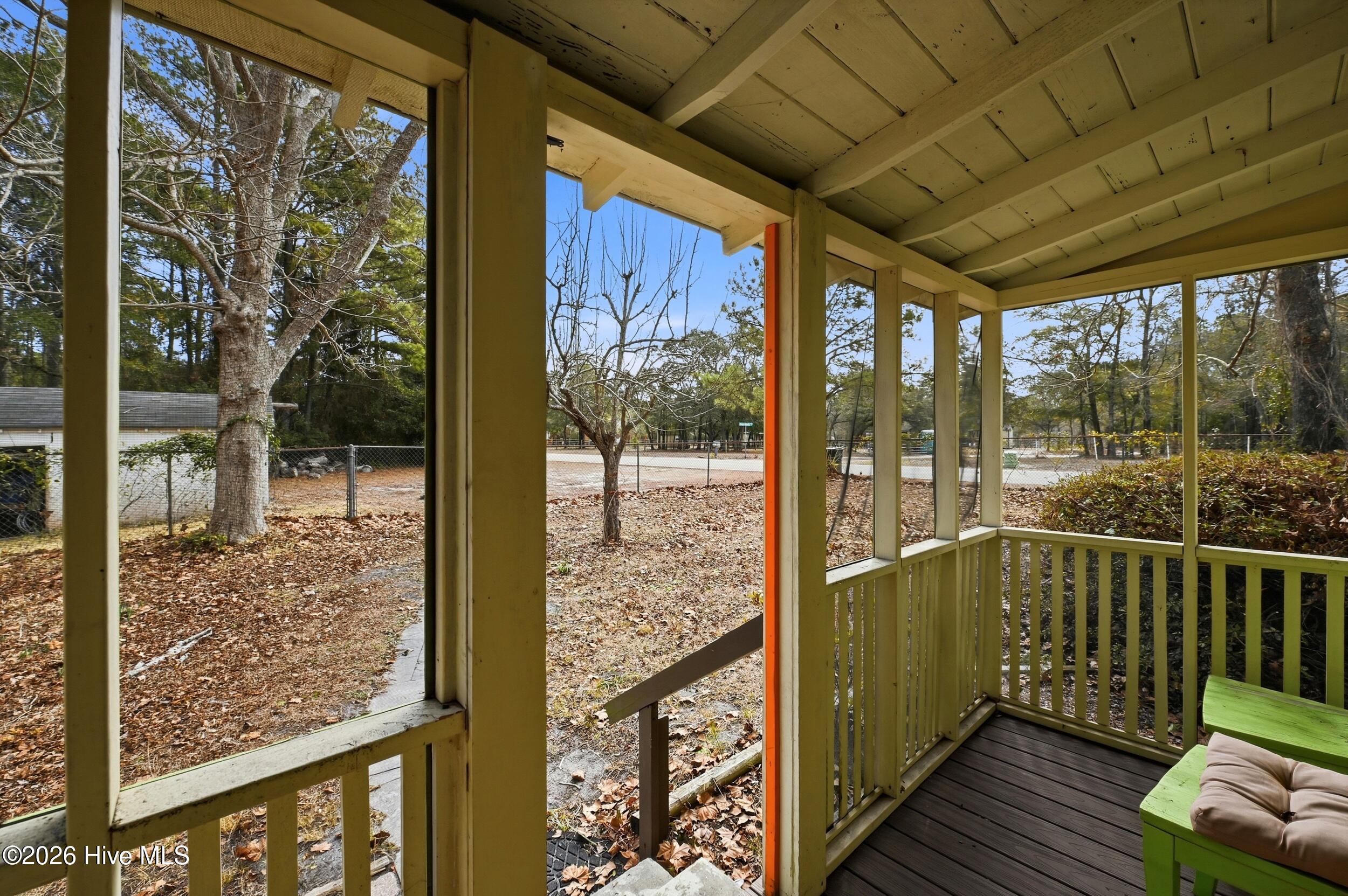 100554640 | Photo 30