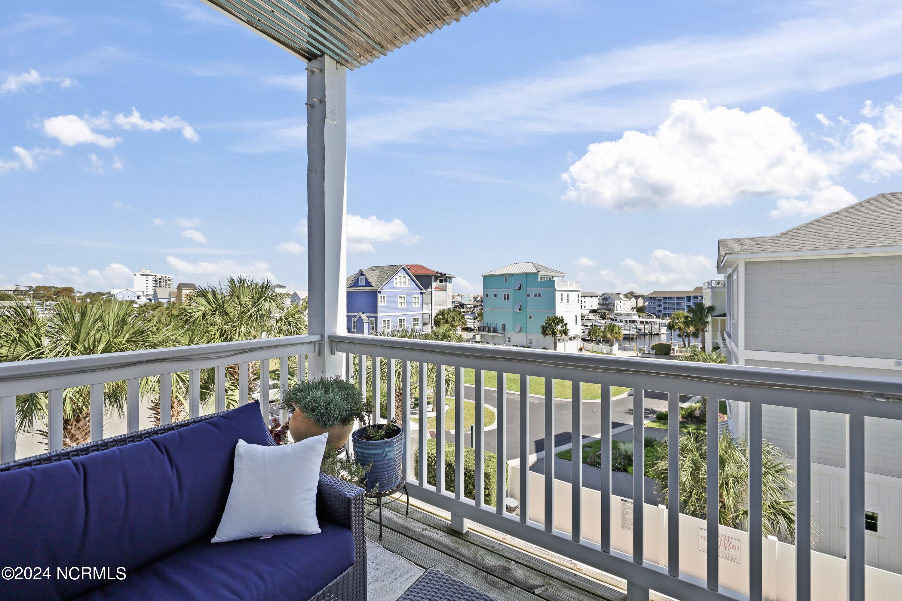 100543708 | Photo 22