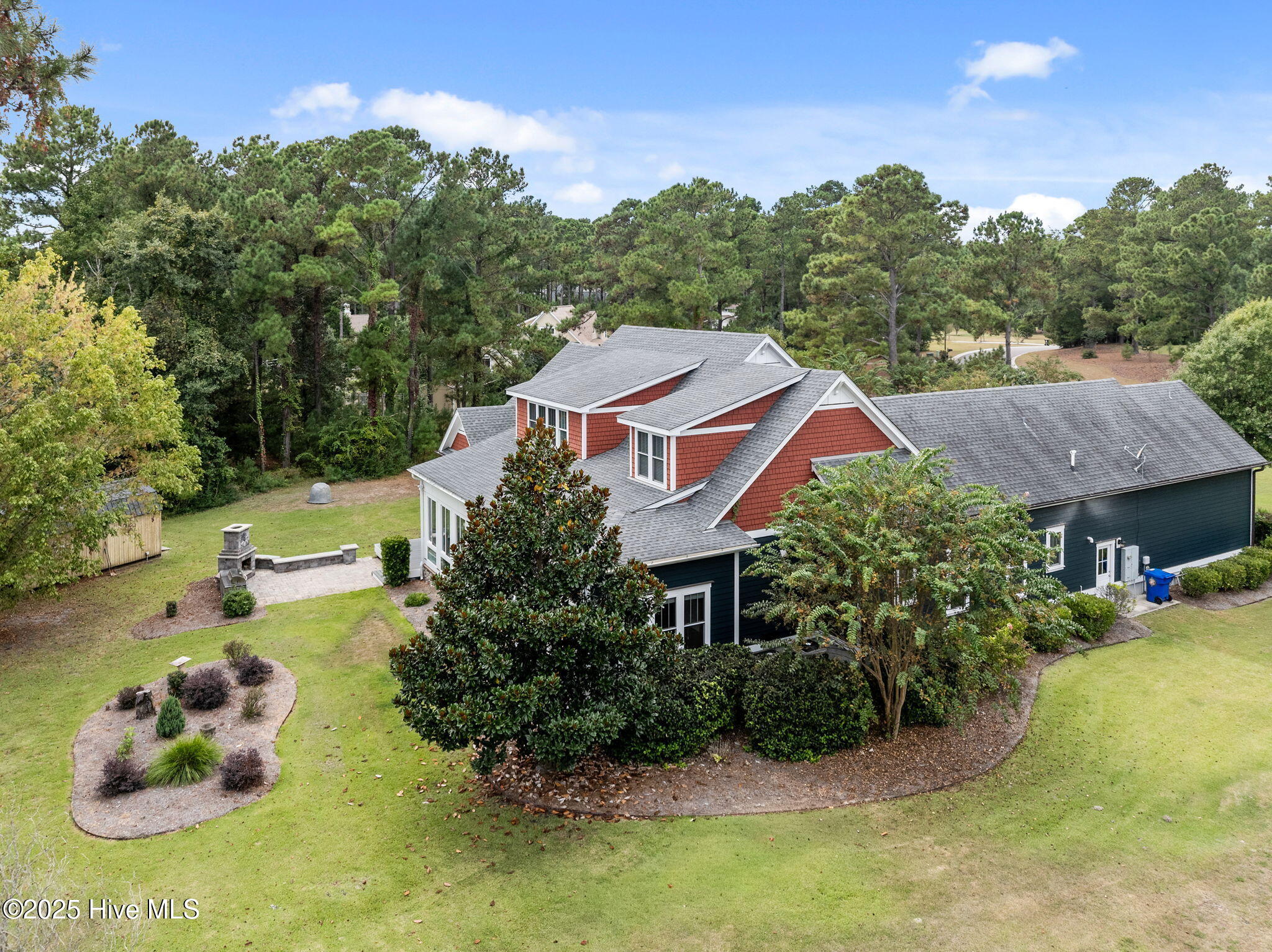 100532333 | Photo 74