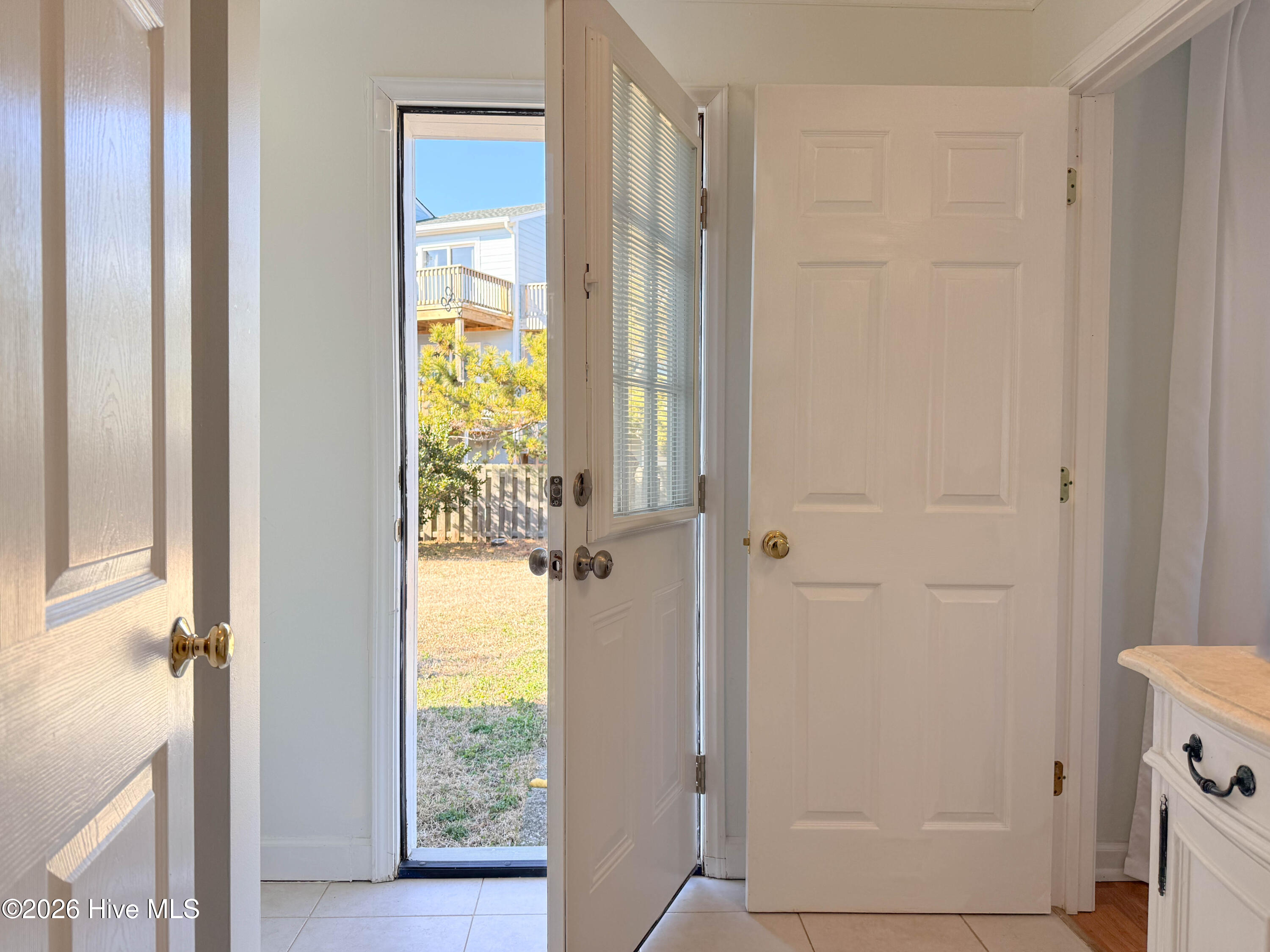 100556451 | Photo 32