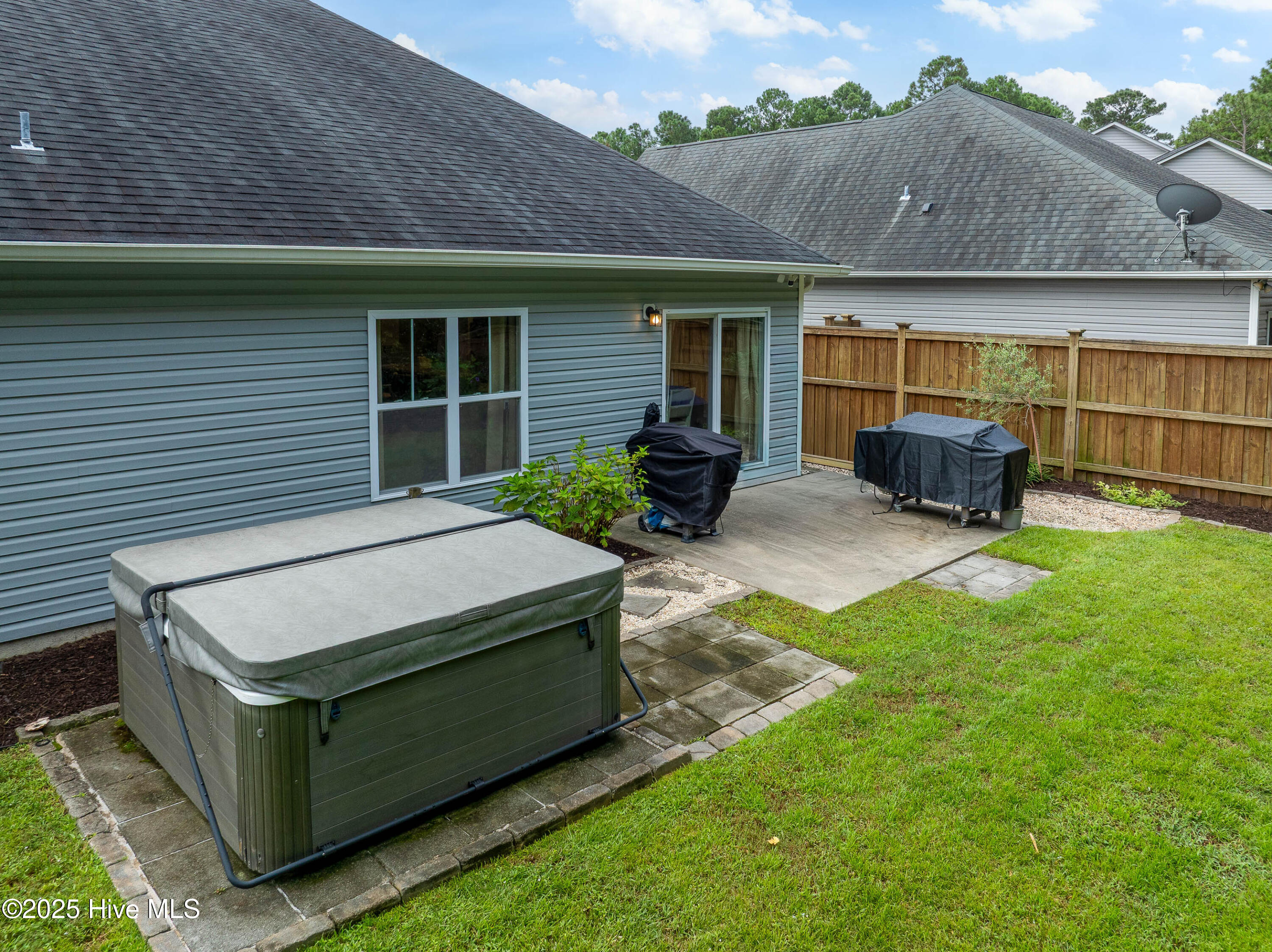 100526755 | Photo 27