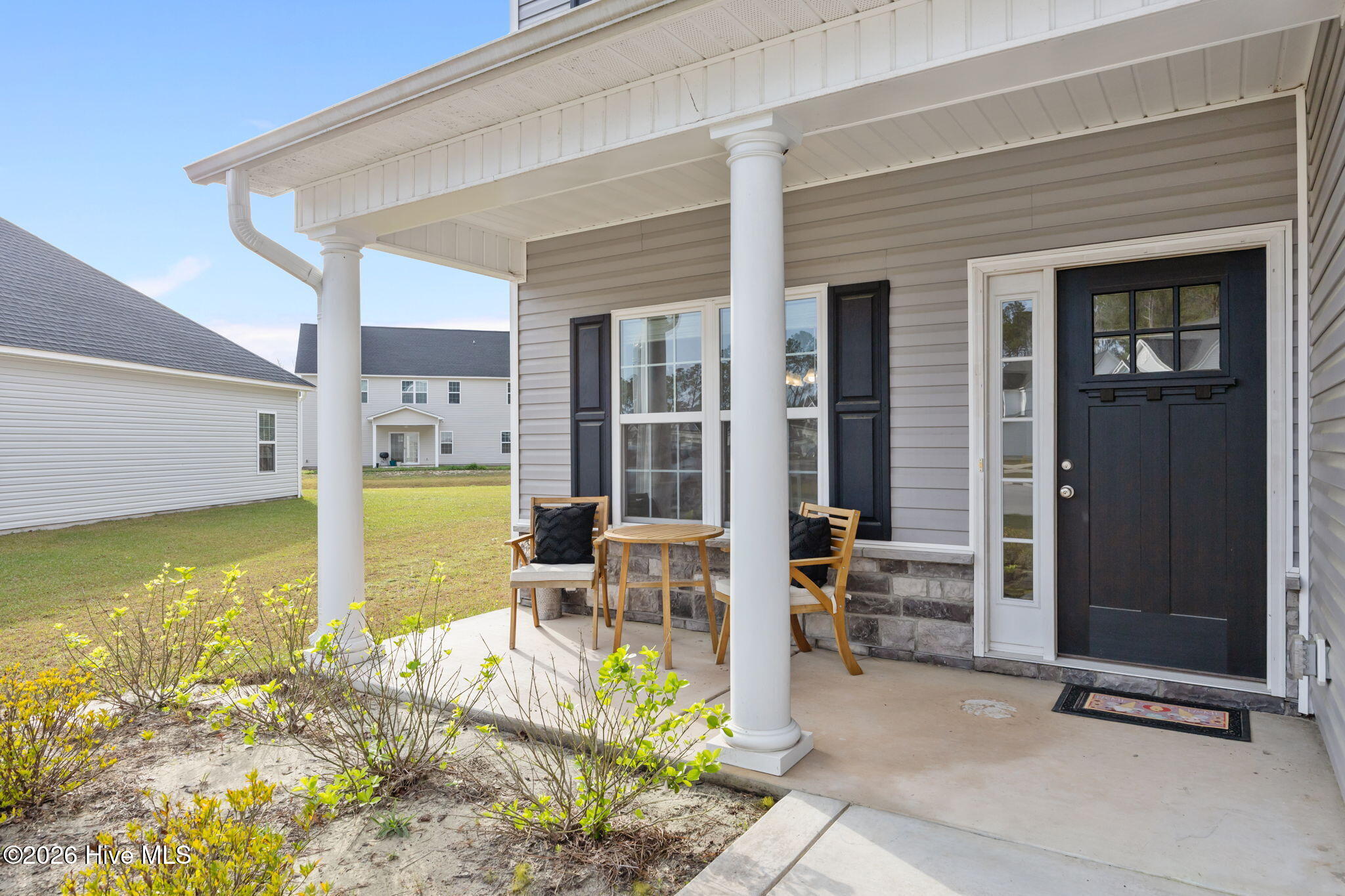 100563779 | Photo 47