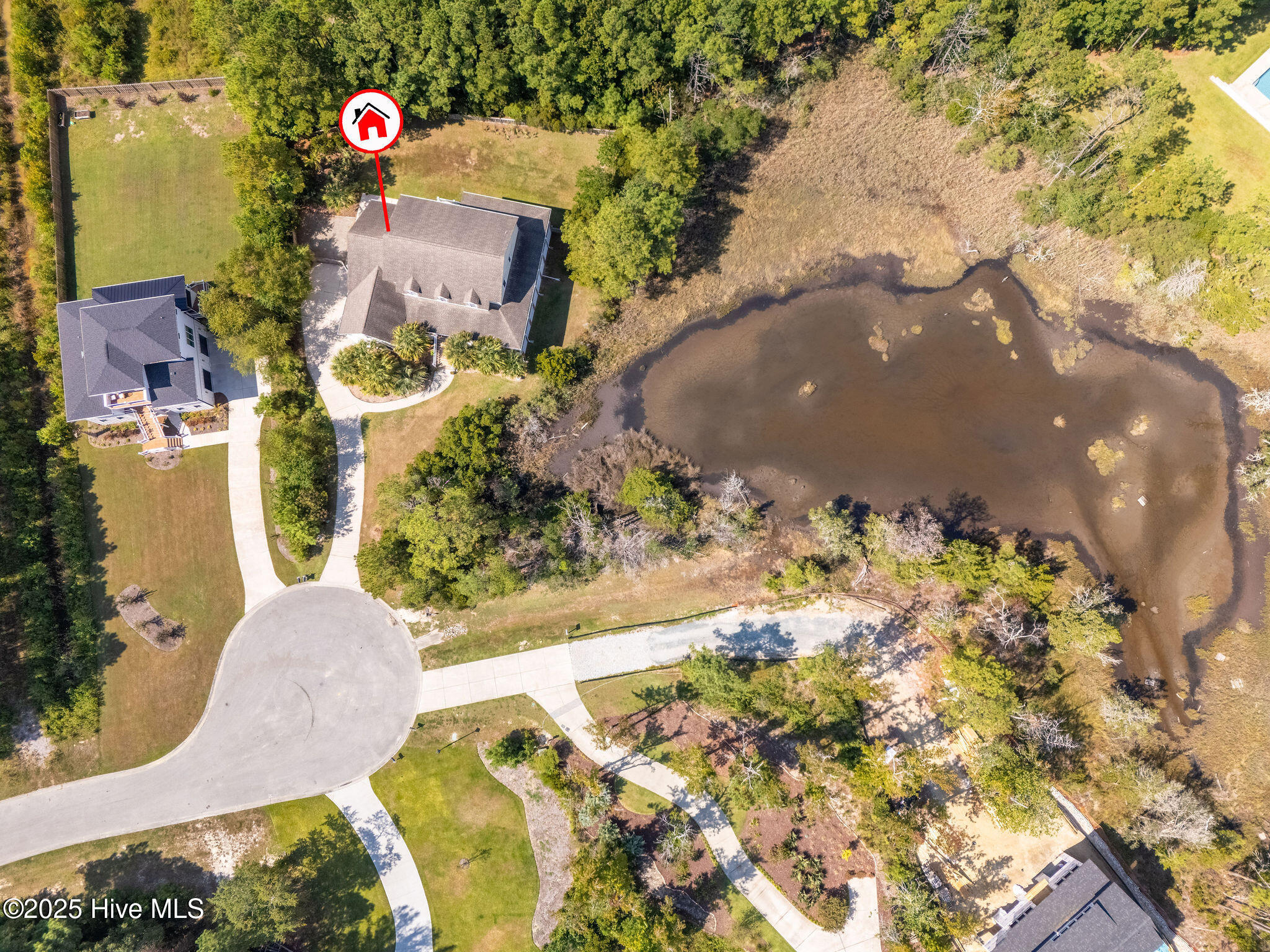 100532416 | Photo 81