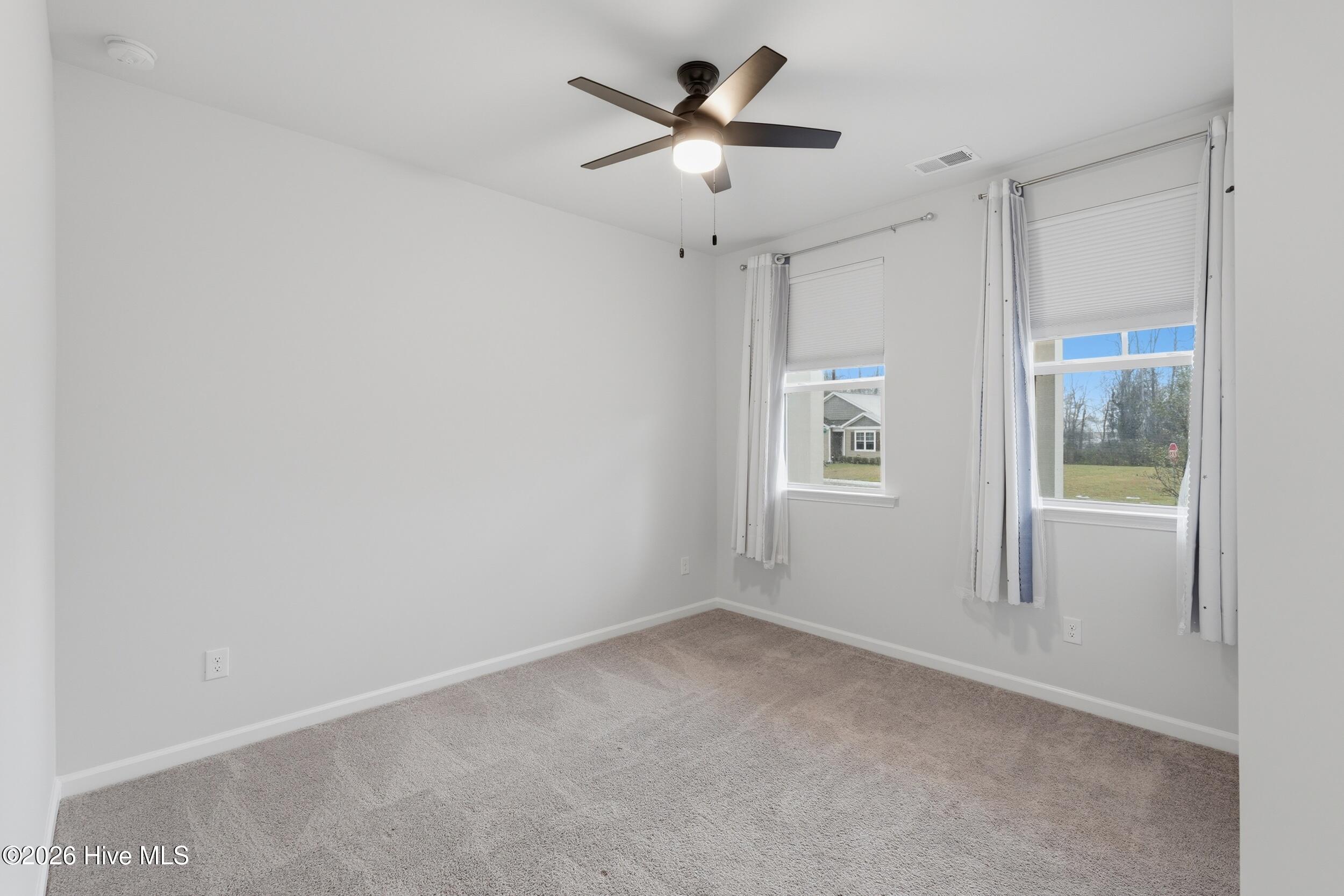 100561033 | Photo 29