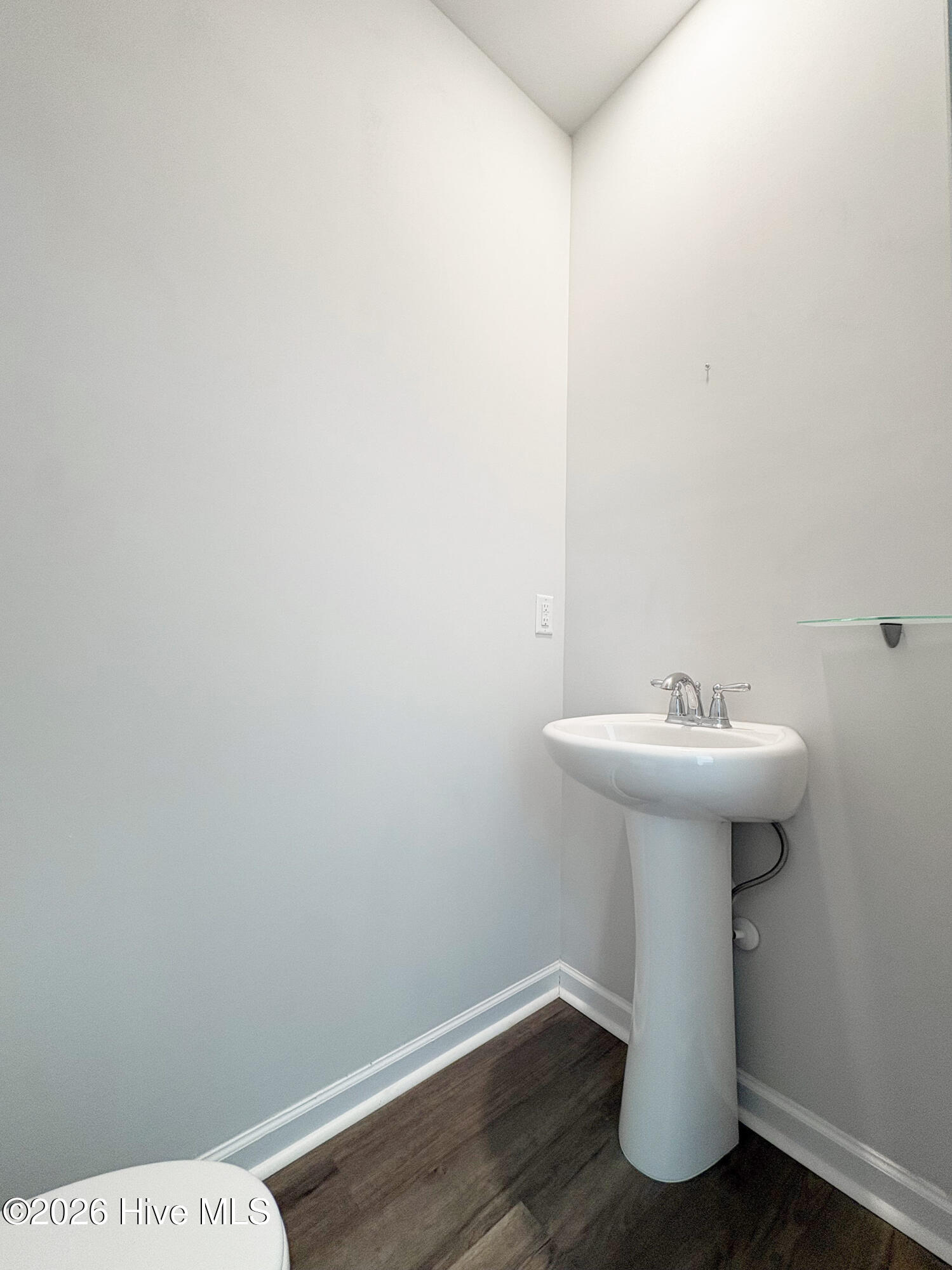 100565715 | Photo 13