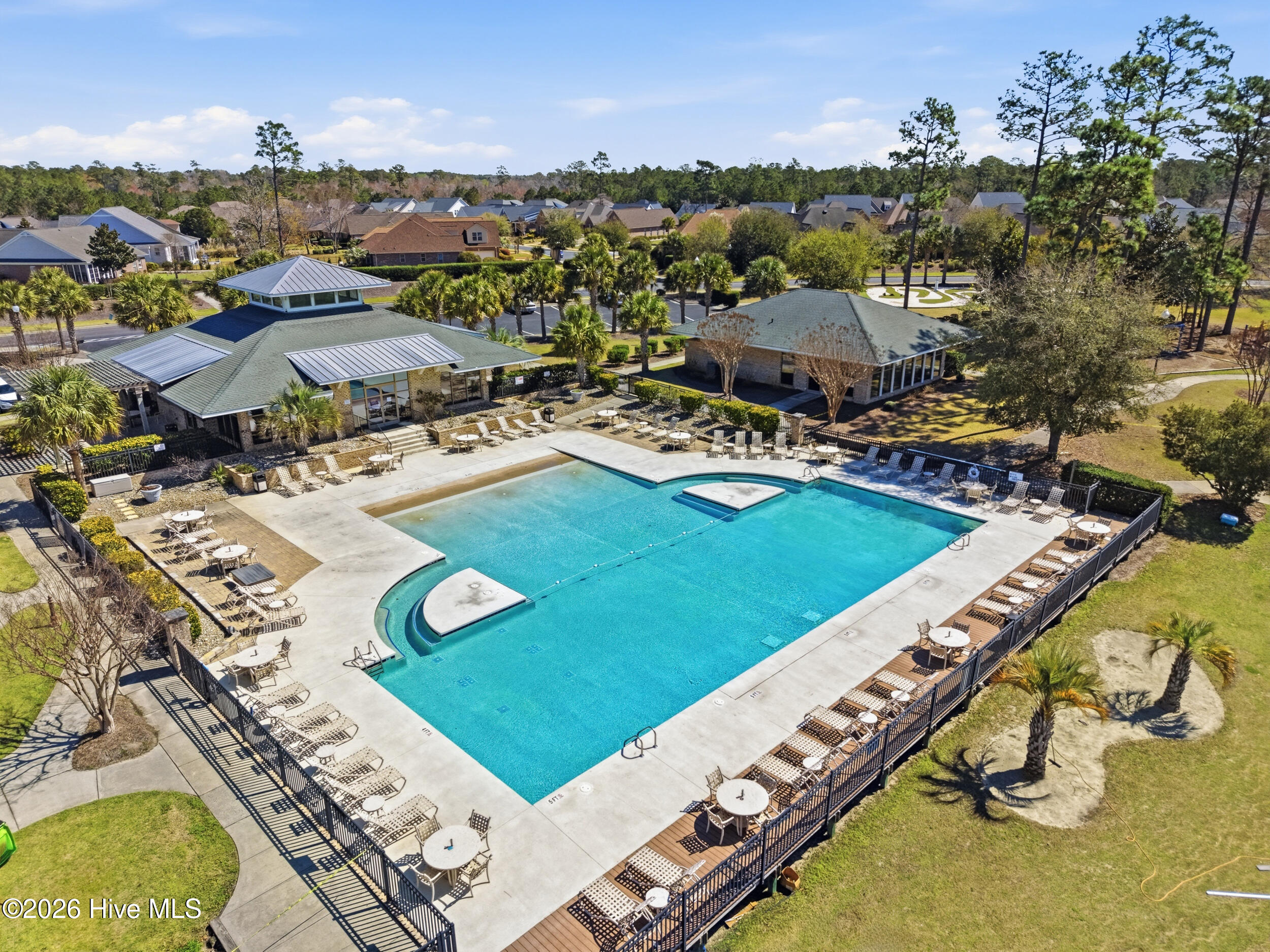 100561149 | Photo 38