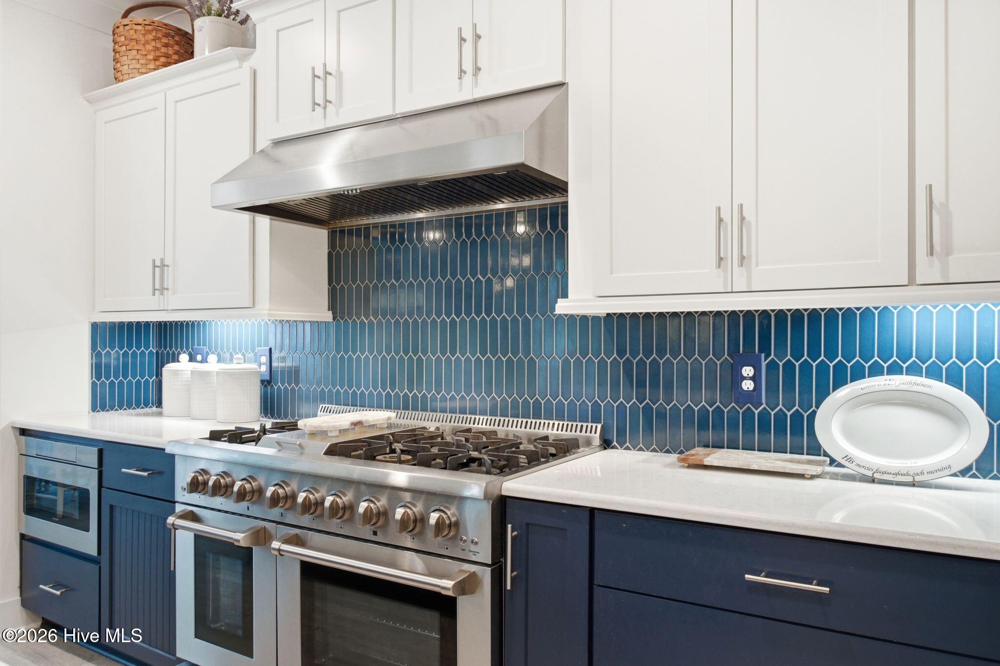 100555960 | Photo 26