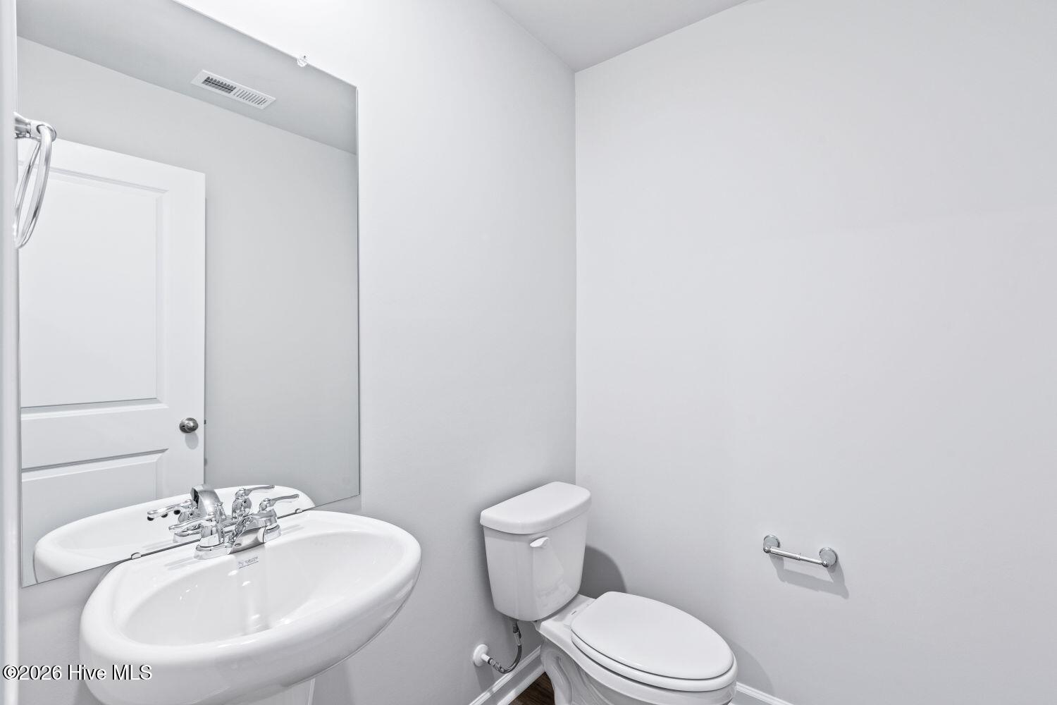 100533204 | Photo 18