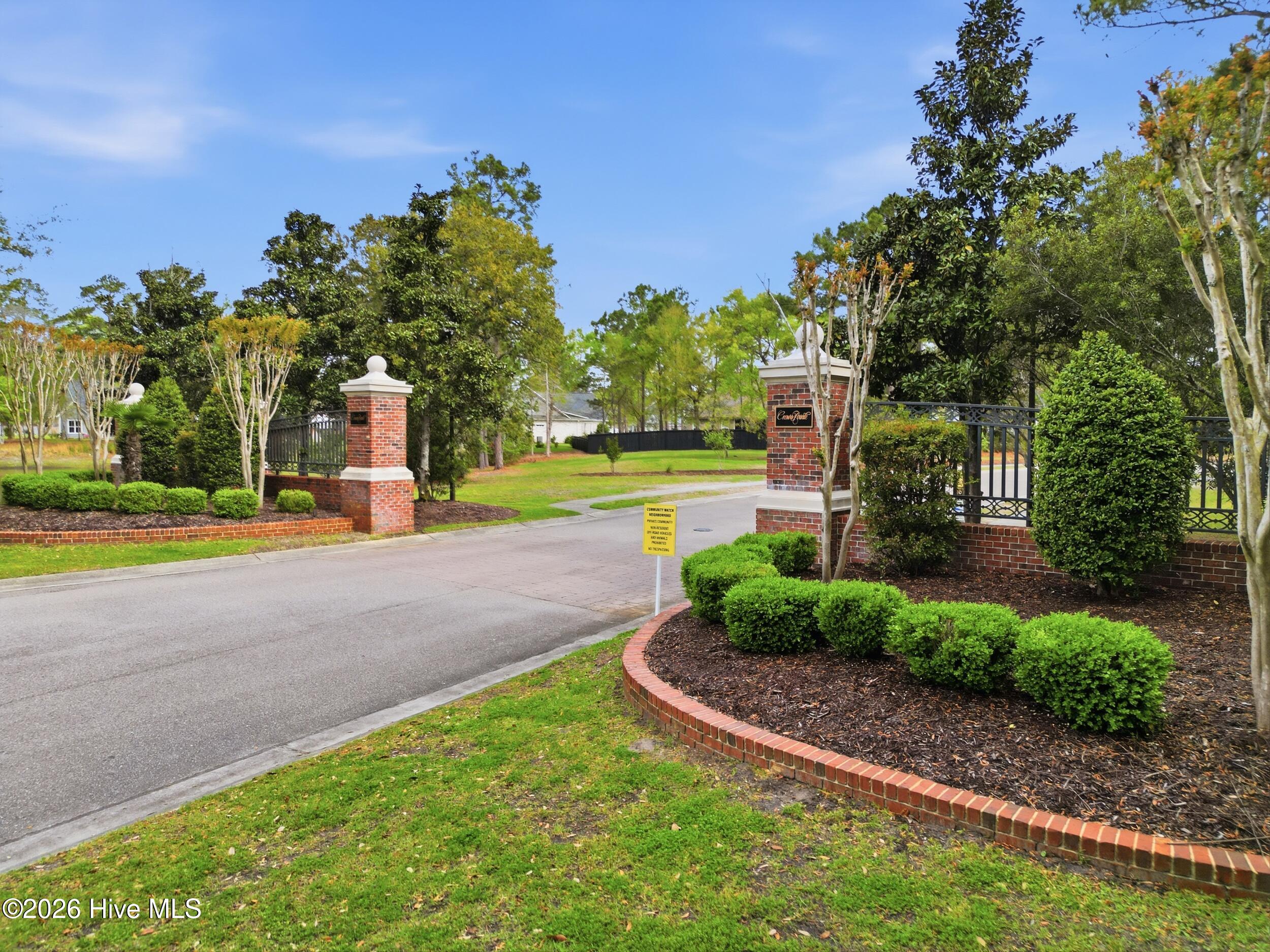 100565388 | Photo 90