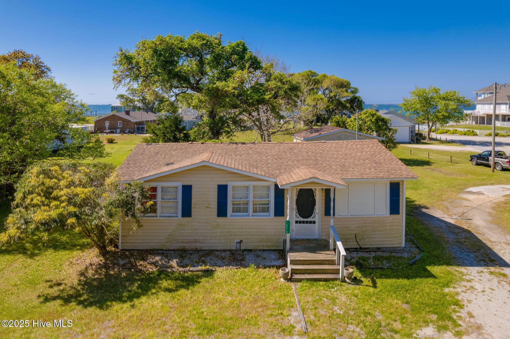 Homes for sale in Harkers Island, NC | 1072 Island Rd, Harkers Island, NC 28531 | MLS# 100502459