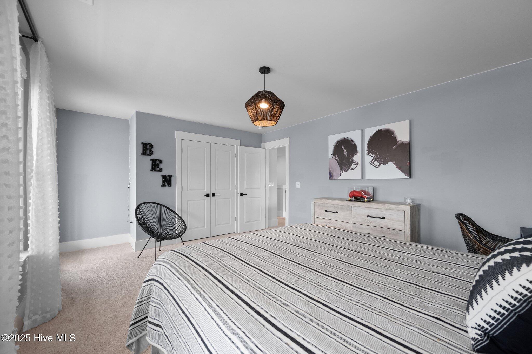 100545620 | Photo 36