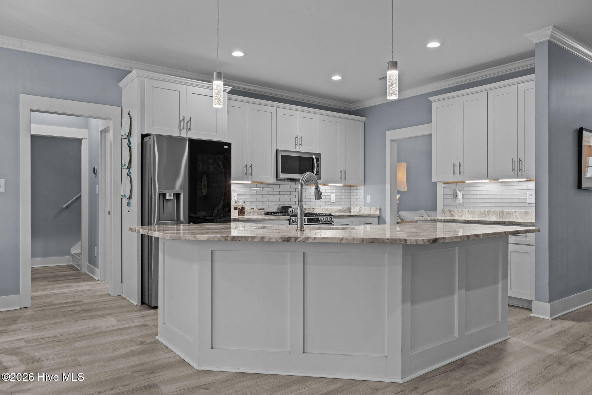 100549021 | Photo 20