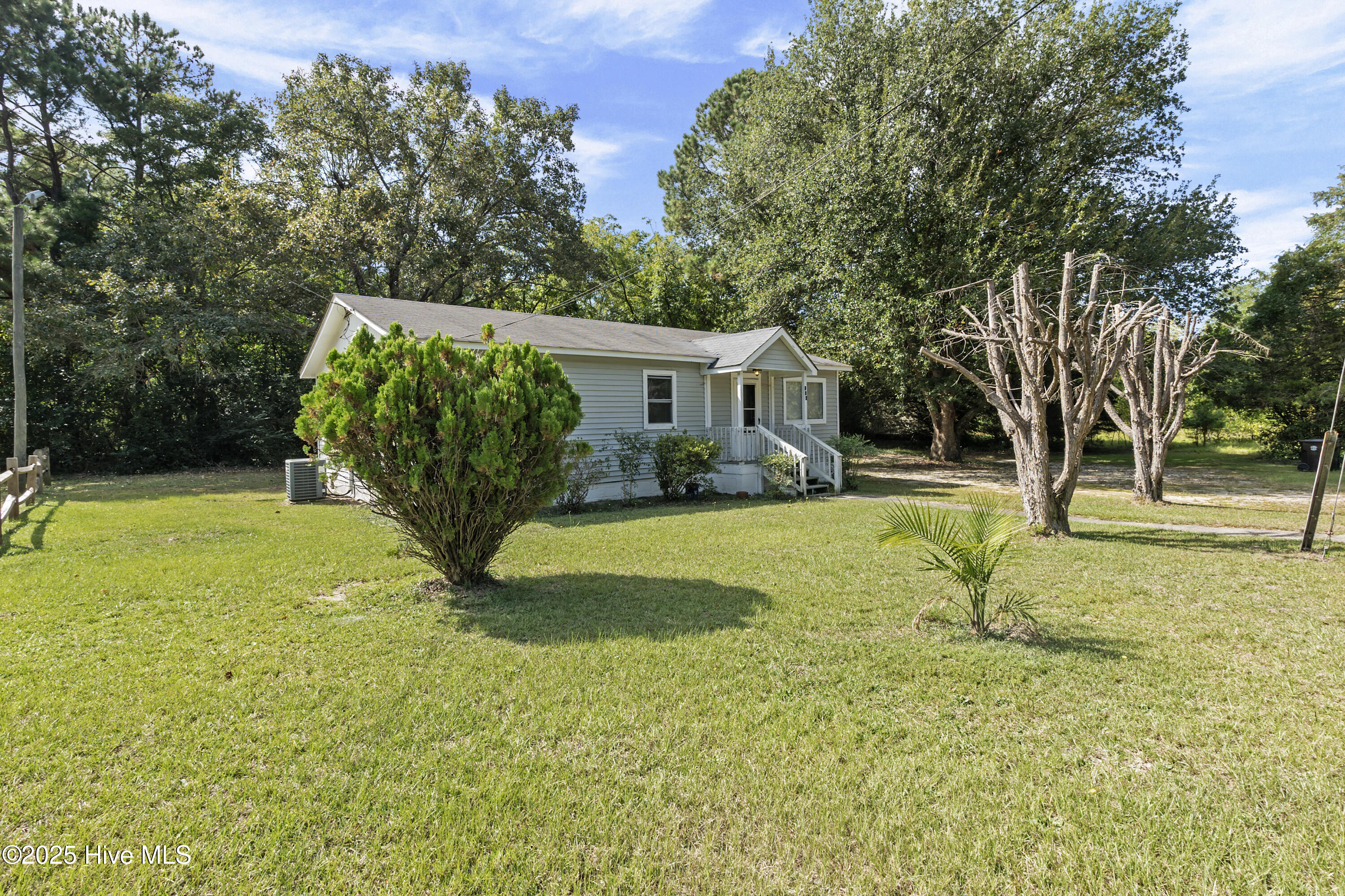 Homes for sale in Aberdeen, NC | 104 James St, Aberdeen, NC 28315 | MLS# 100531270