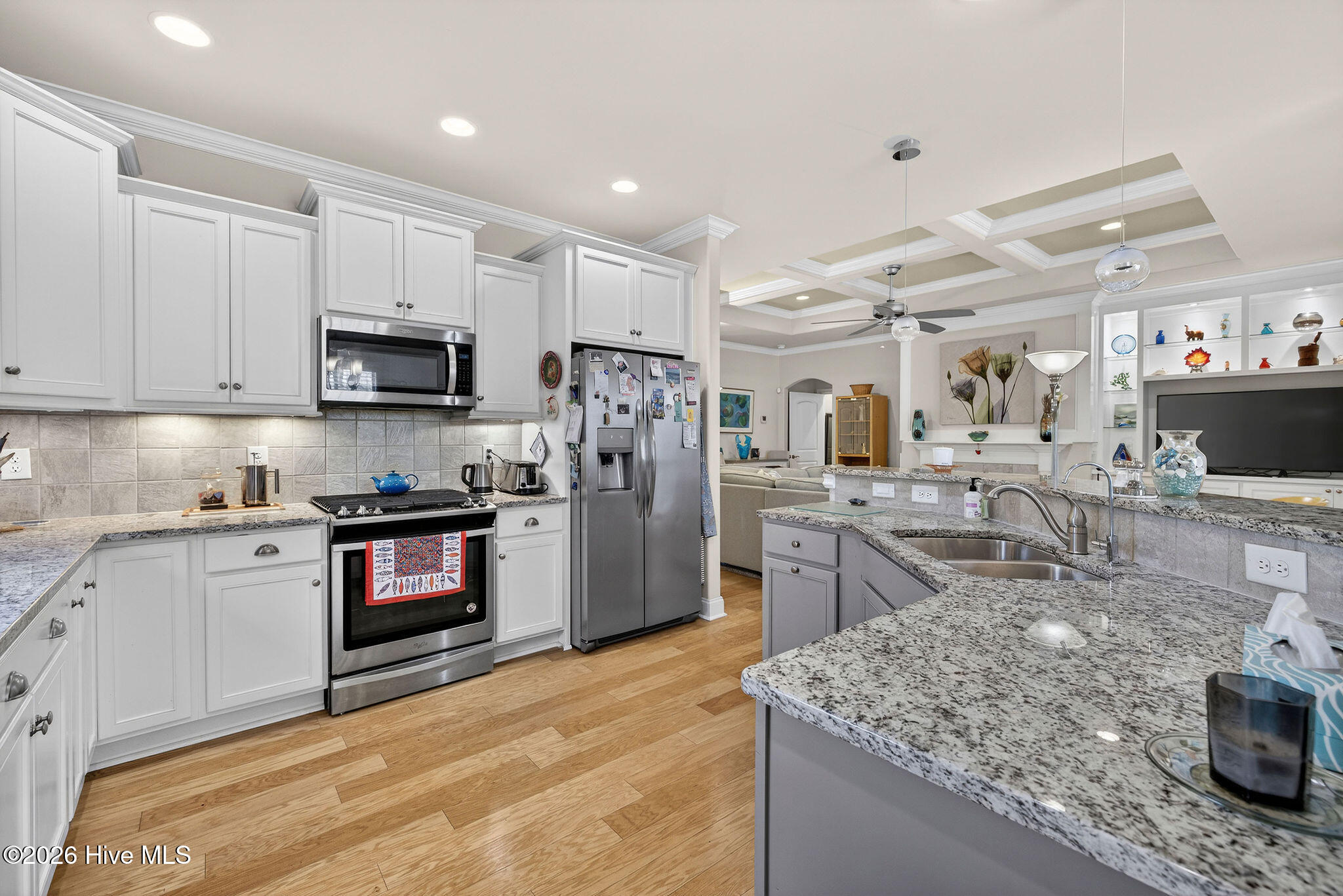 100560039 | Photo 13