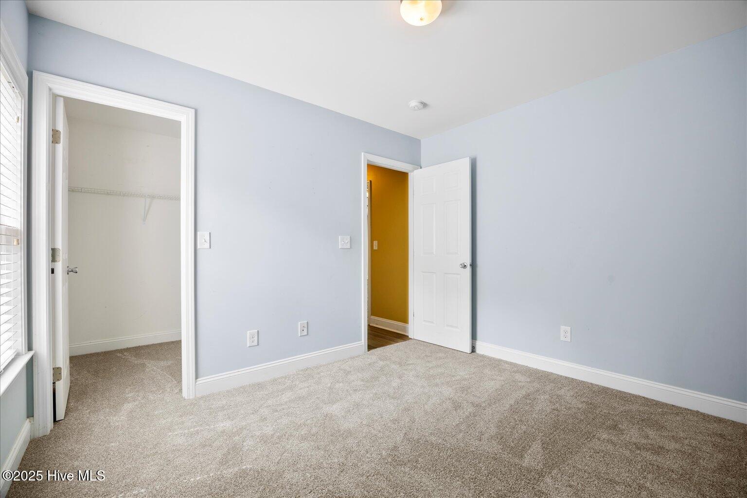 100523963 | Photo 32