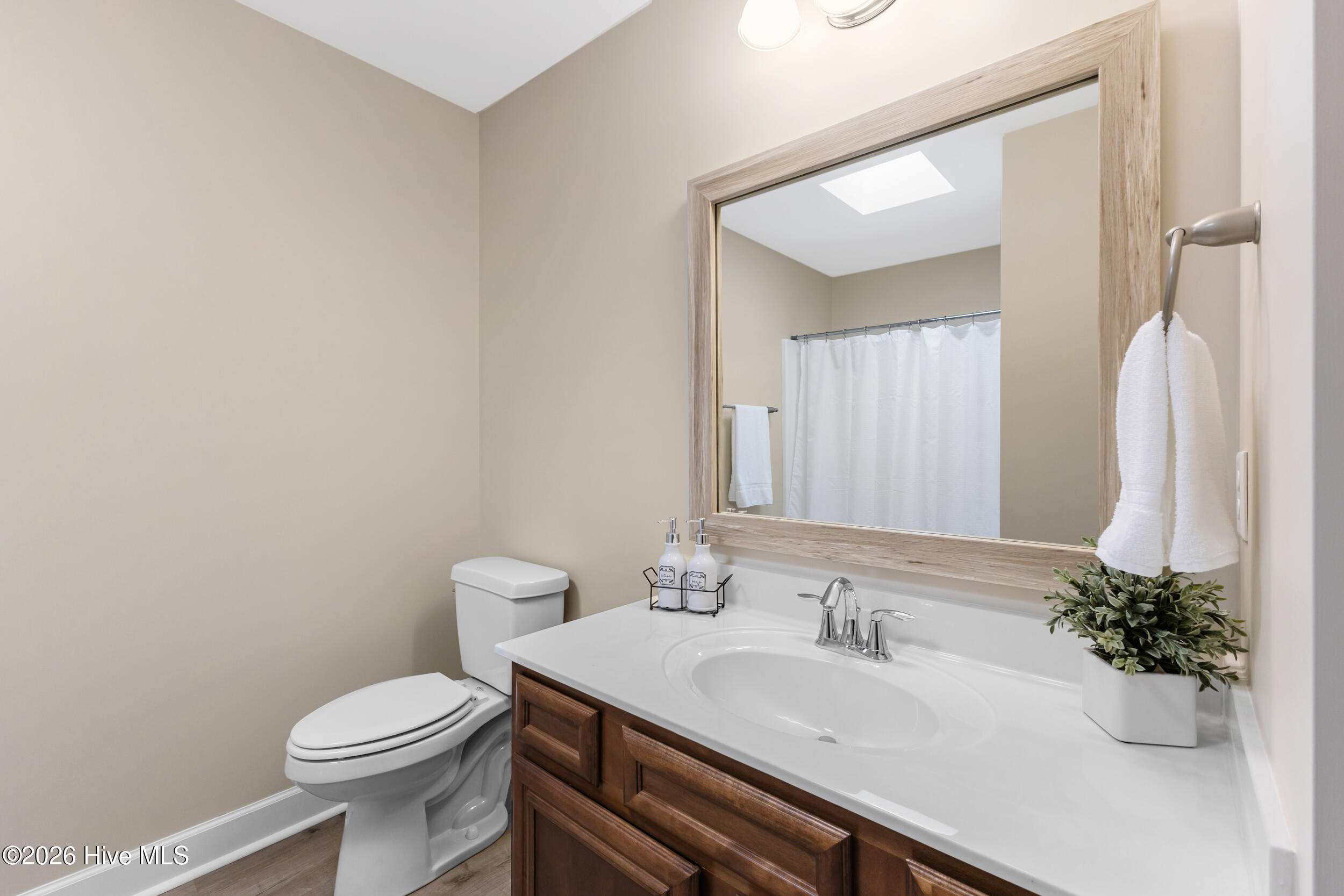 100557020 | Photo 19