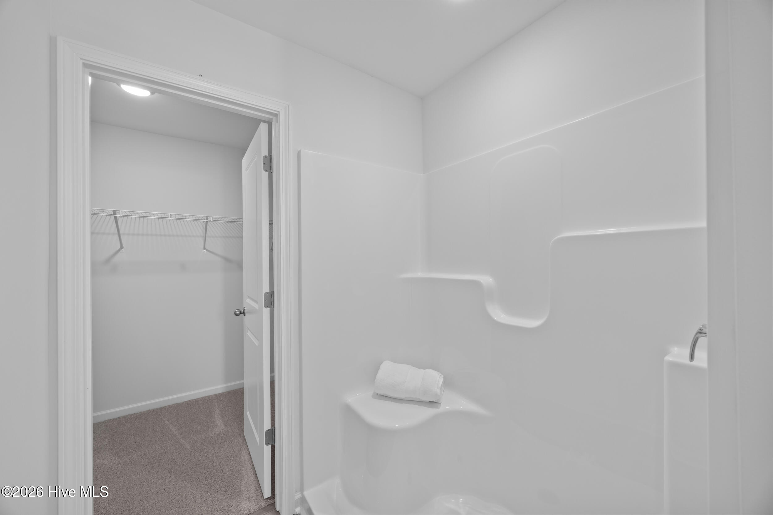 100549788 | Photo 30