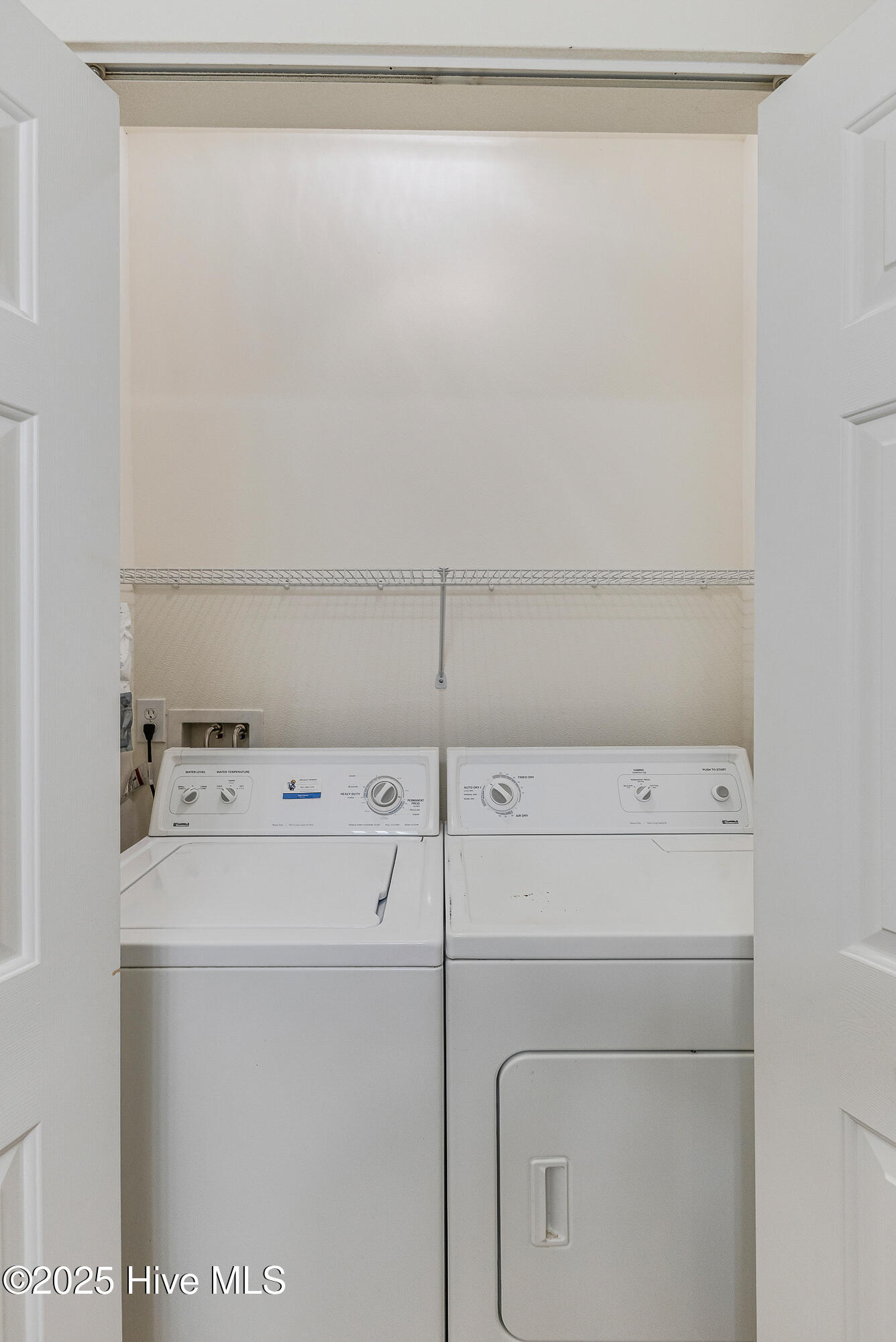 100524918 | Photo 36