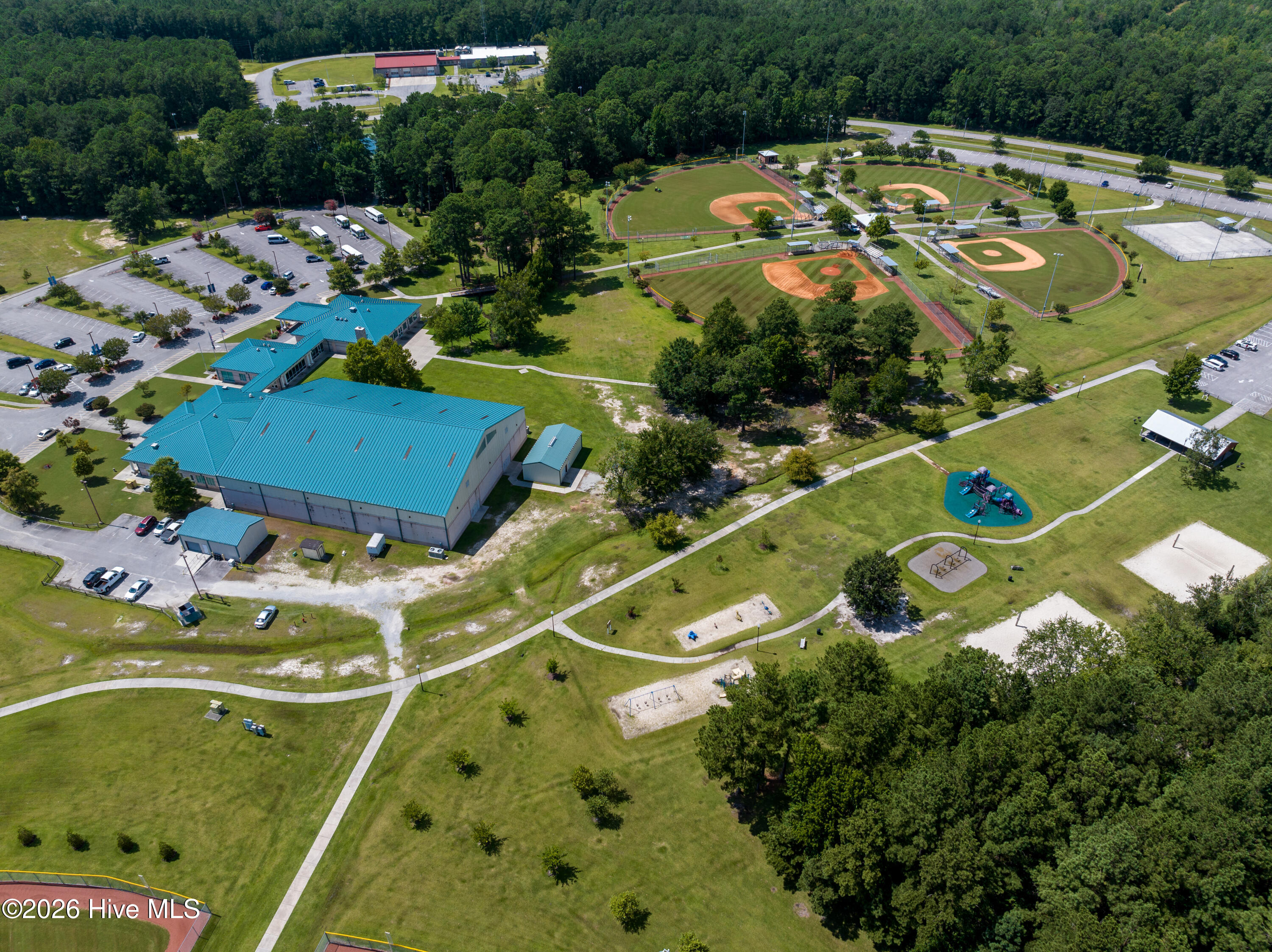 100560266 | Photo 31