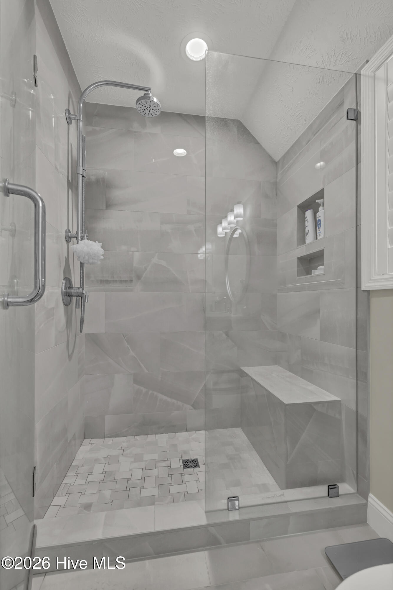 100559772 | Photo 27