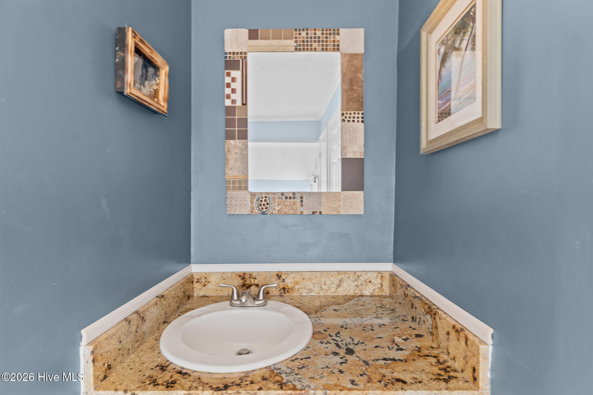 100550399 | Photo 27