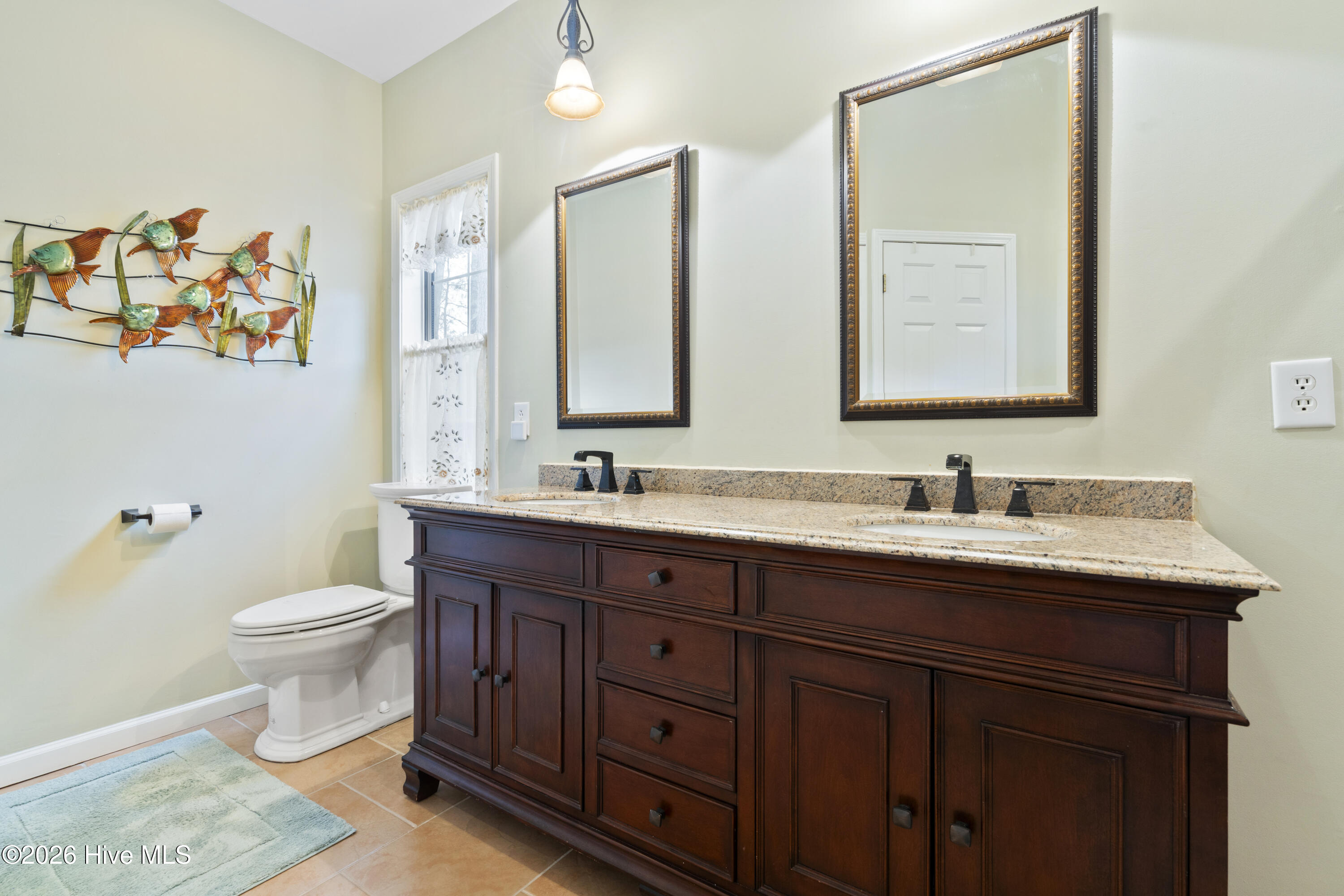 100551724 | Photo 23