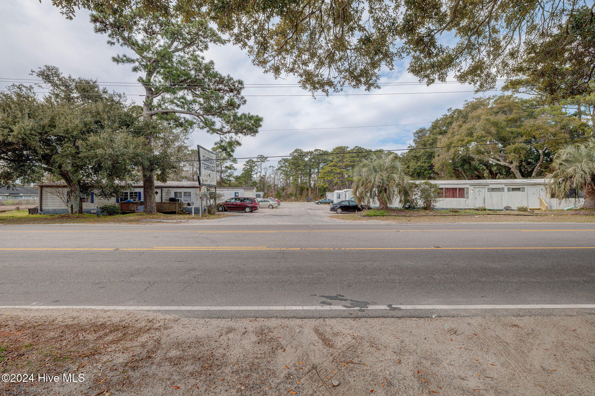 100478848 | Photo 24