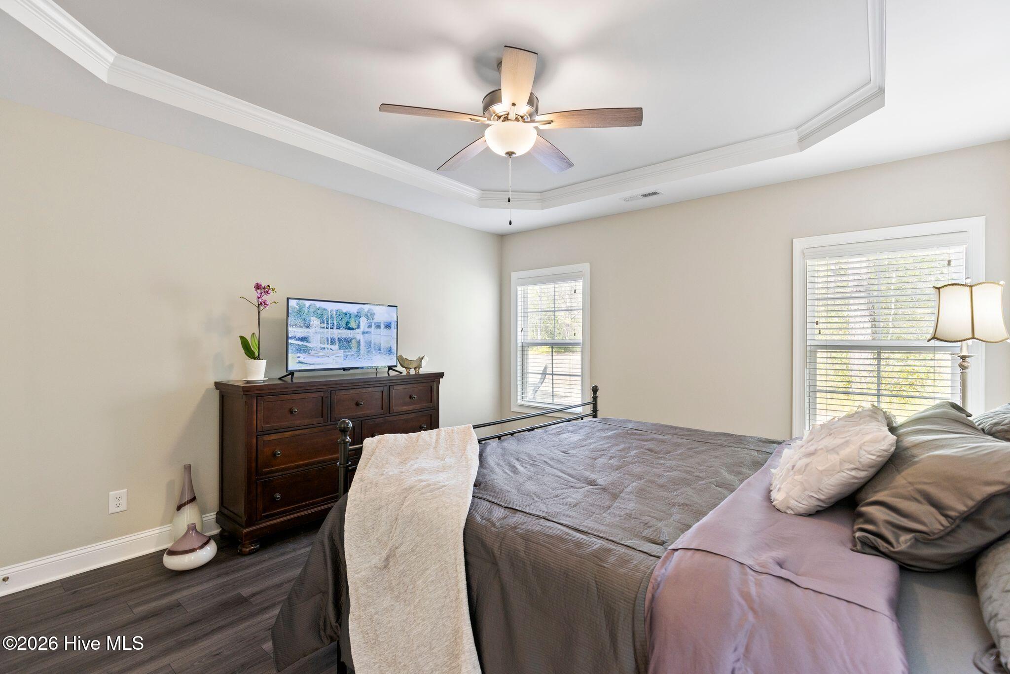 100558926 | Photo 23