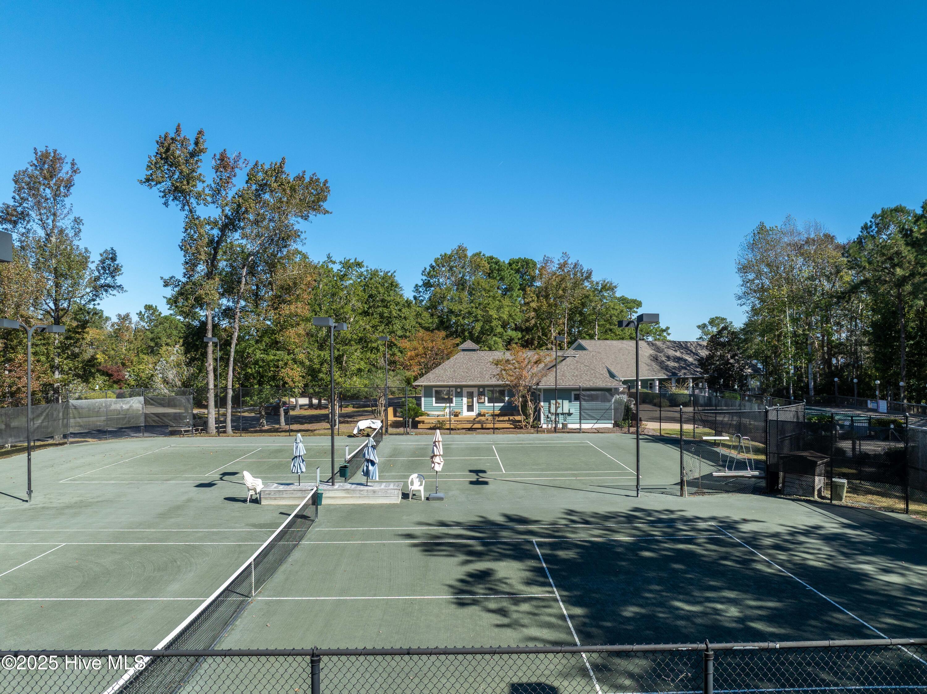 100537657 | Photo 69