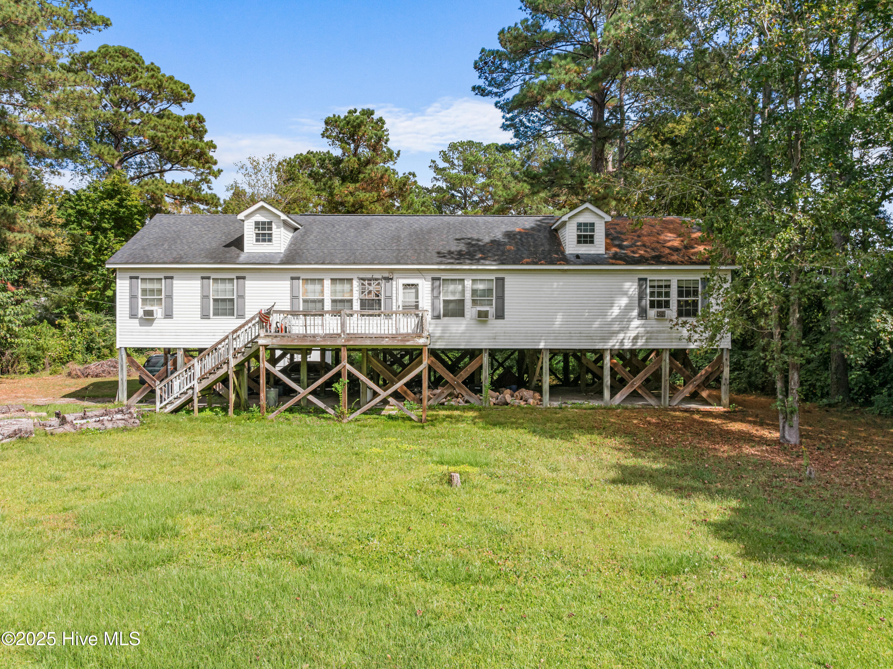 100536182 | Photo 18