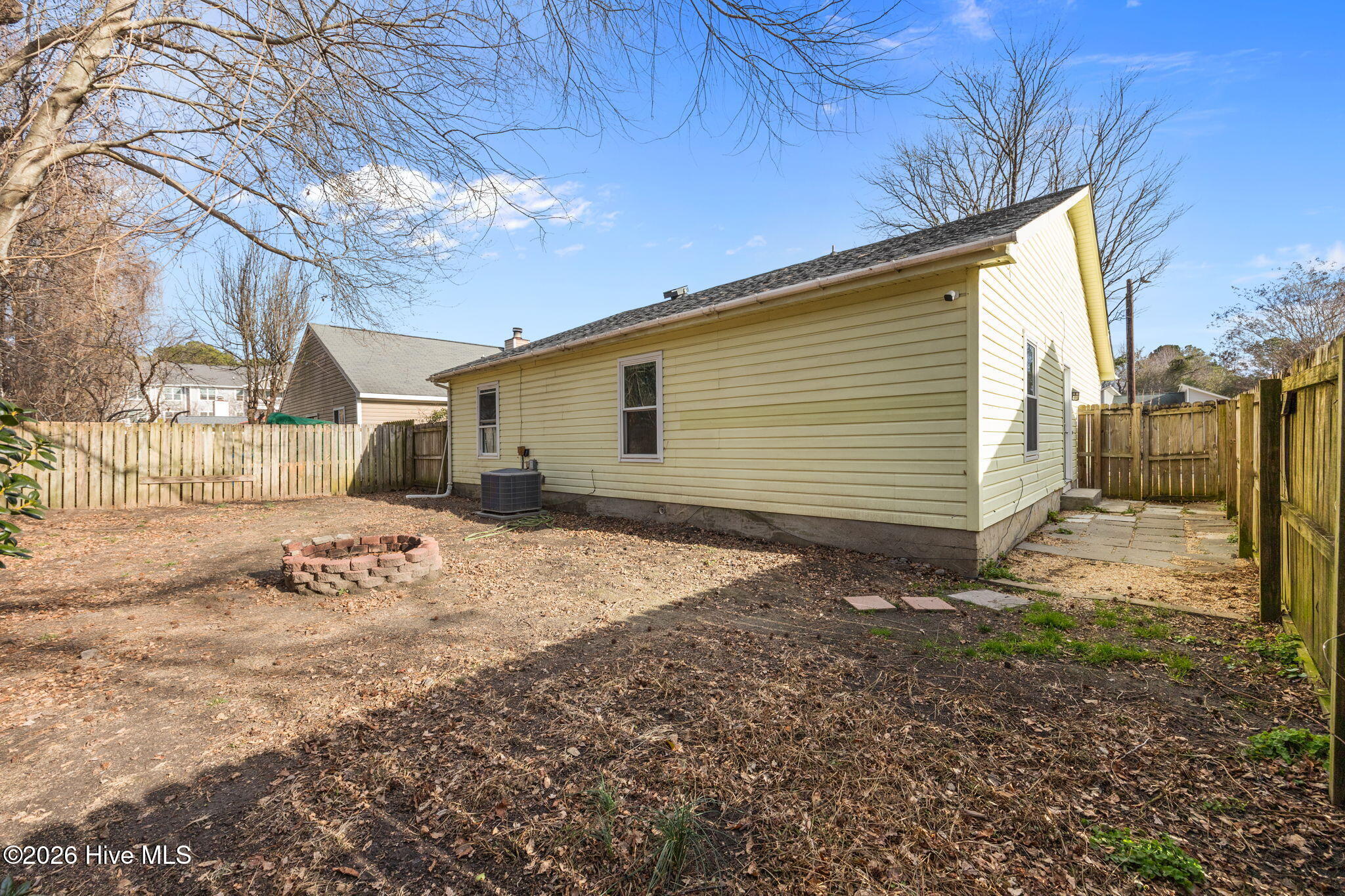 100550938 | Photo 29