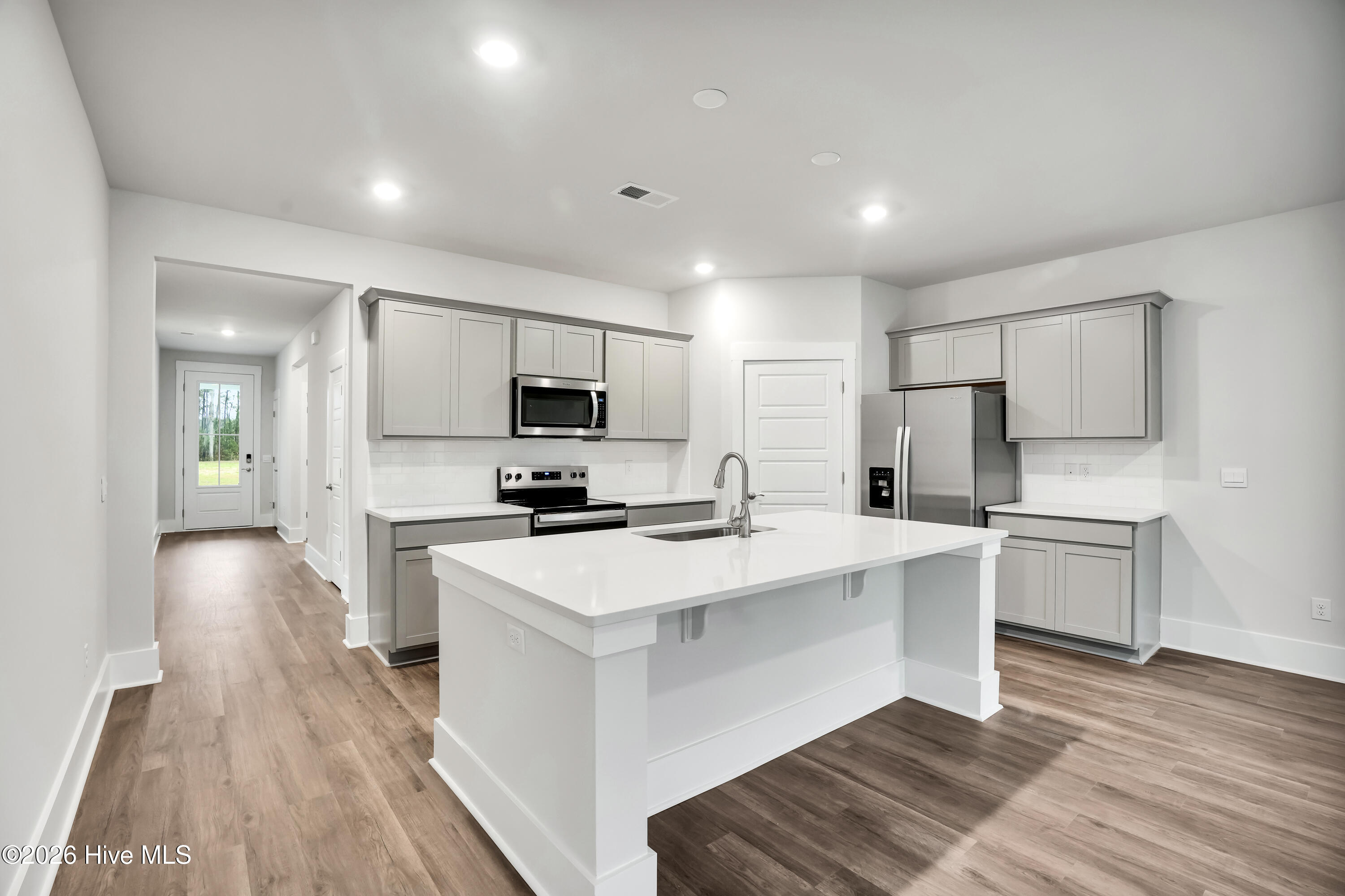 100558858 | Photo 20