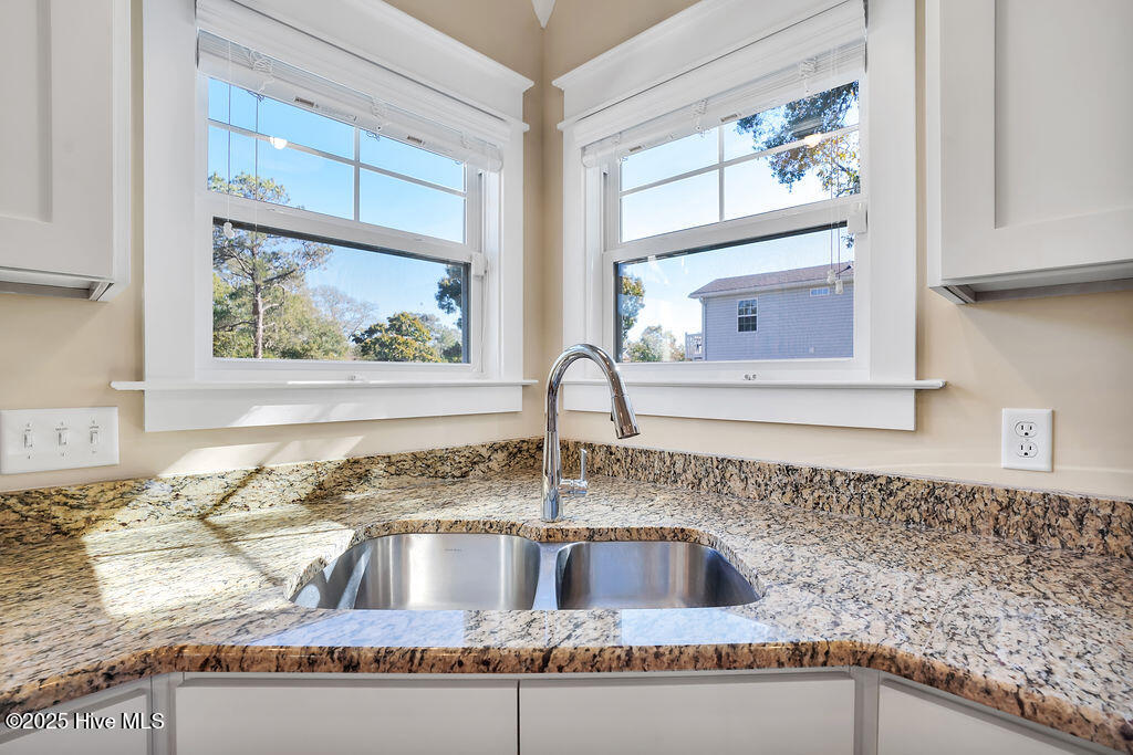 100539026 | Photo 36