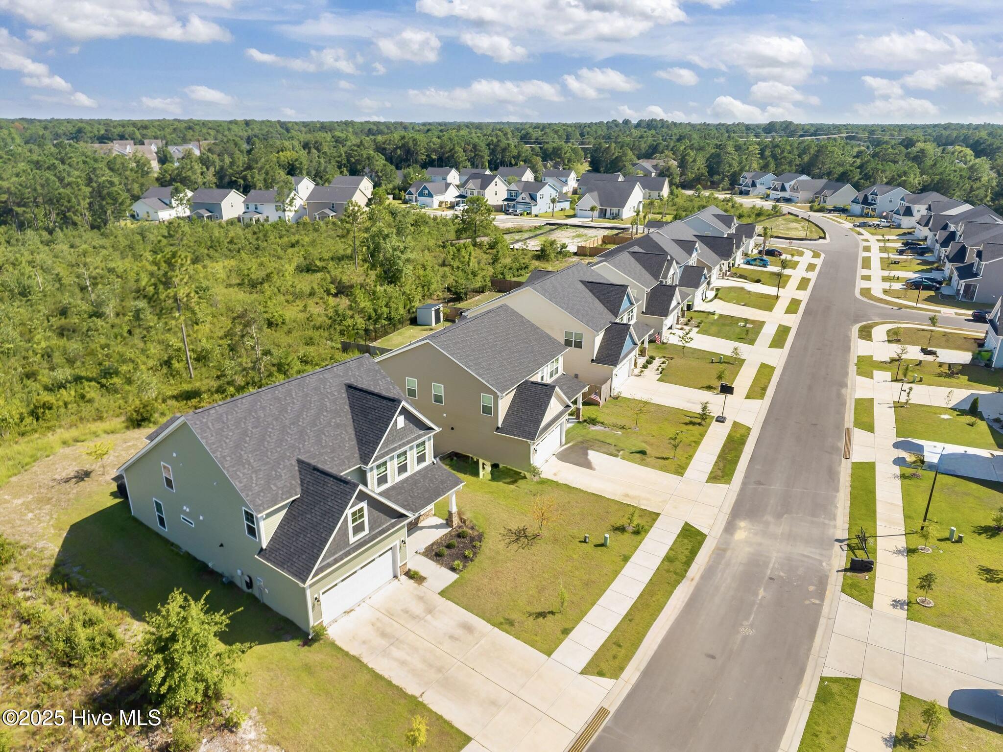 100522183 | Photo 30