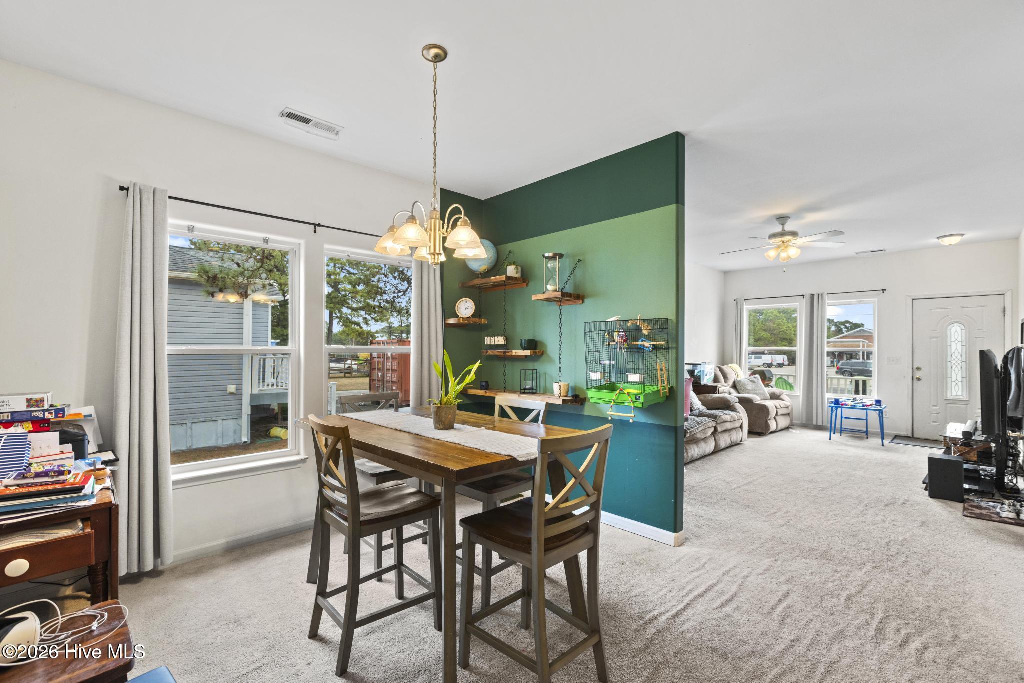 100556084 | Photo 29