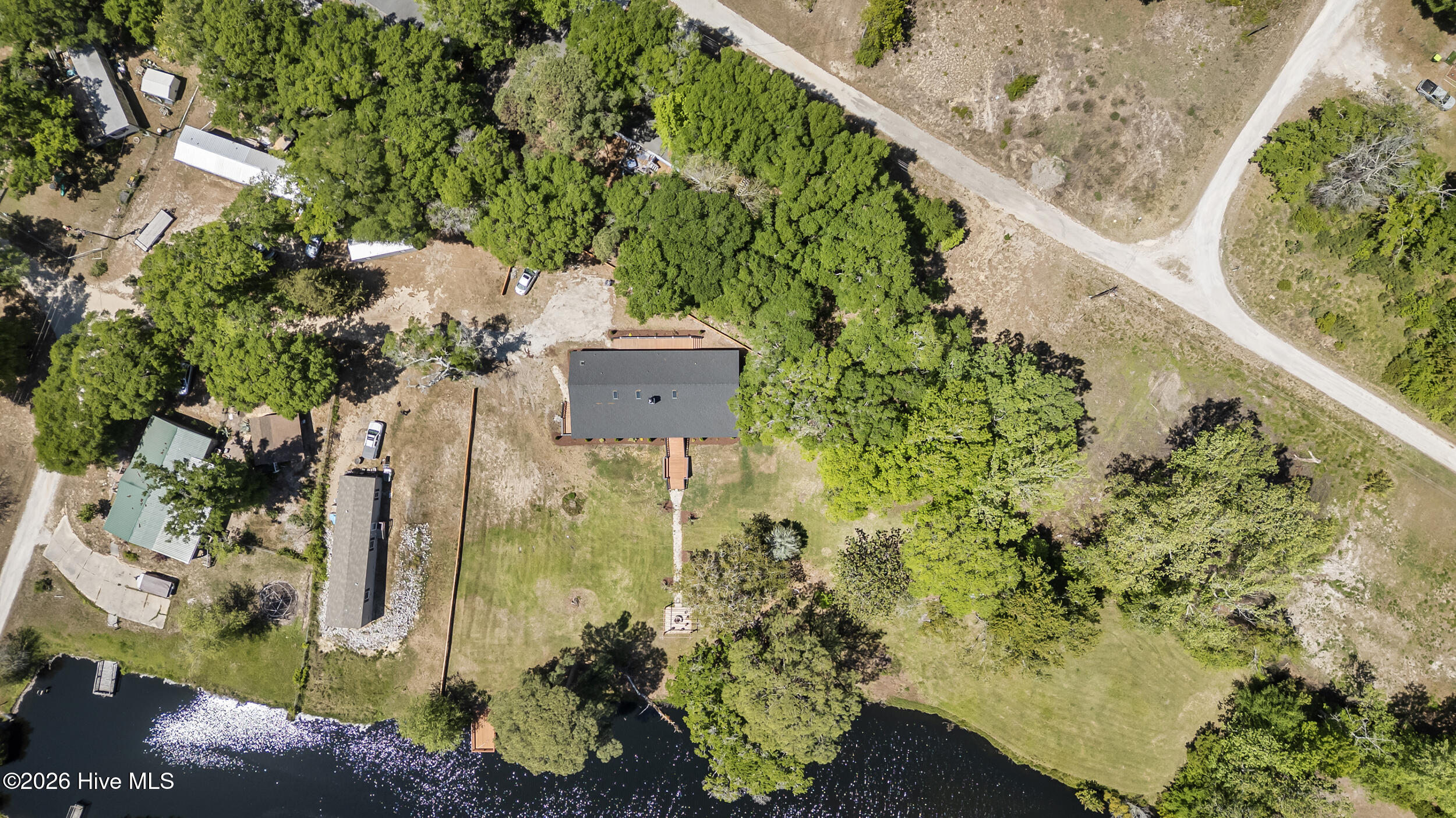 100568945 | Photo 46