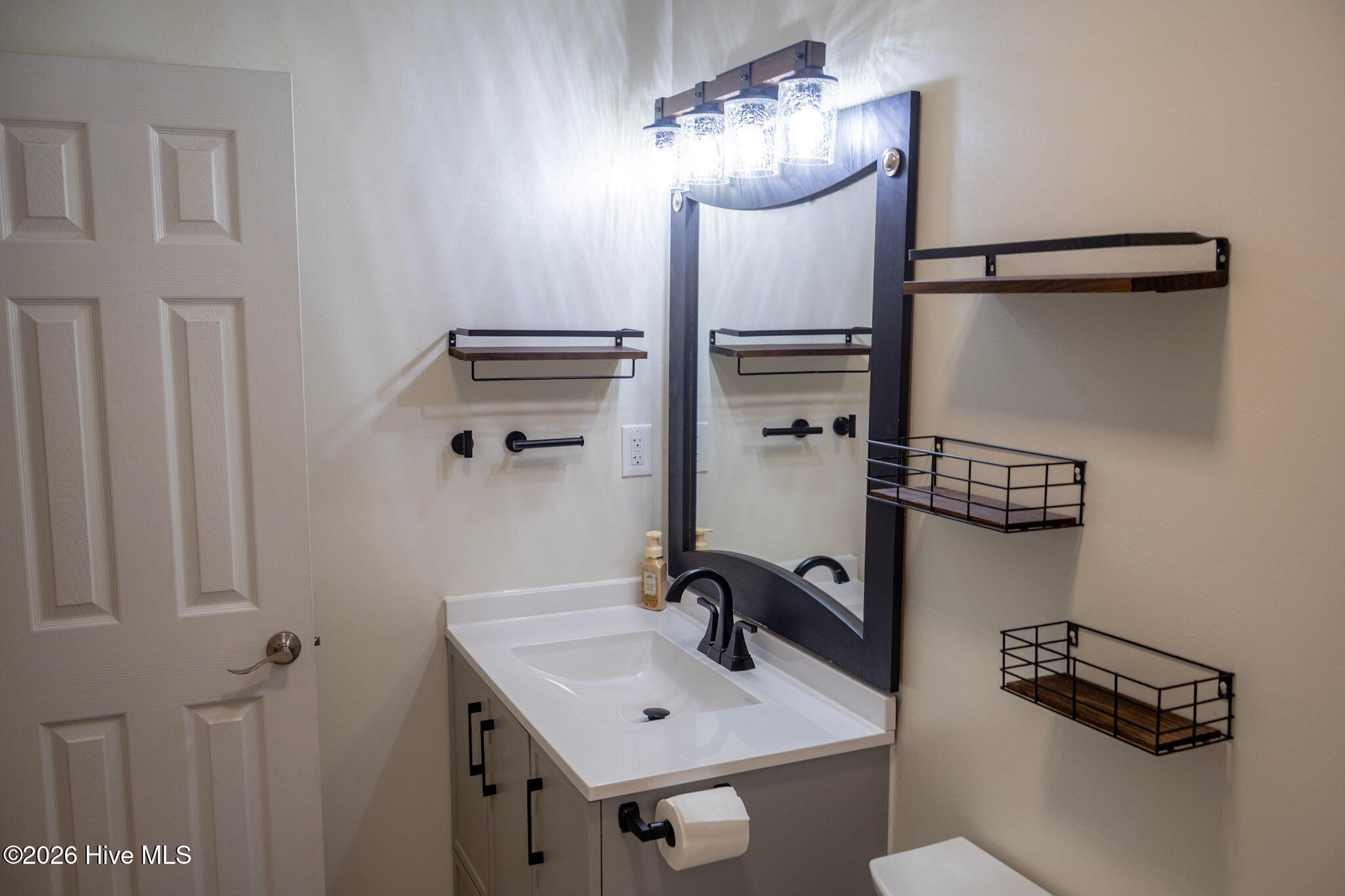 206 Blueberry Court,Hubert