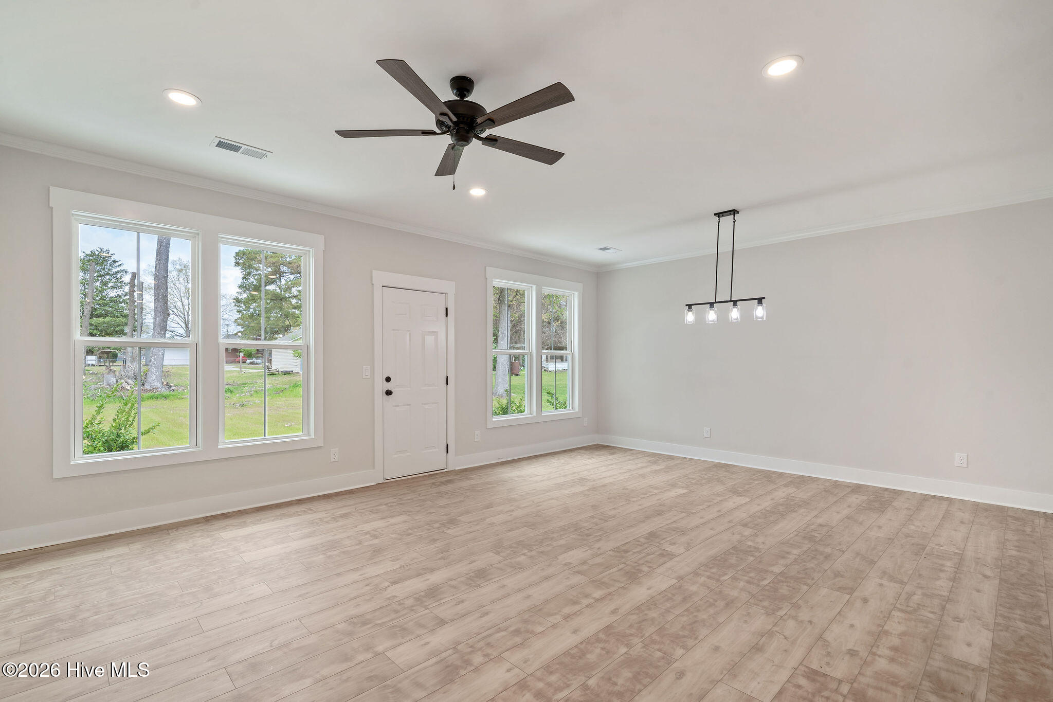 134 Currie Street, Wallace, NC 28466 – photo 5: 134currienew-005