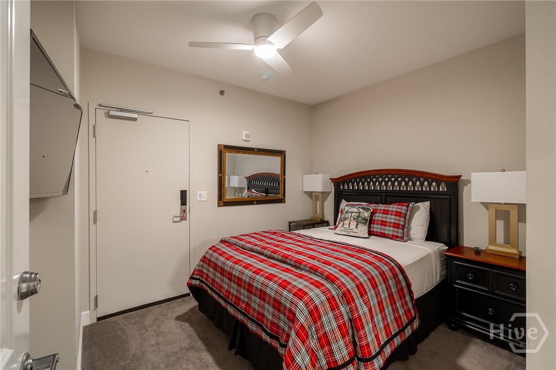 250 W Broad Street 720