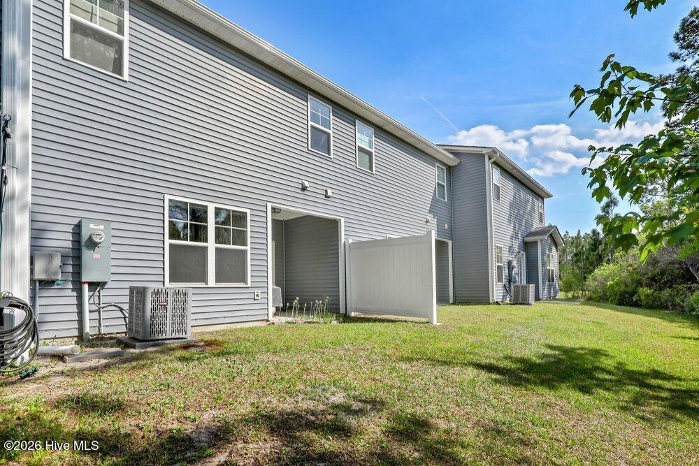 100568323 | Photo 28