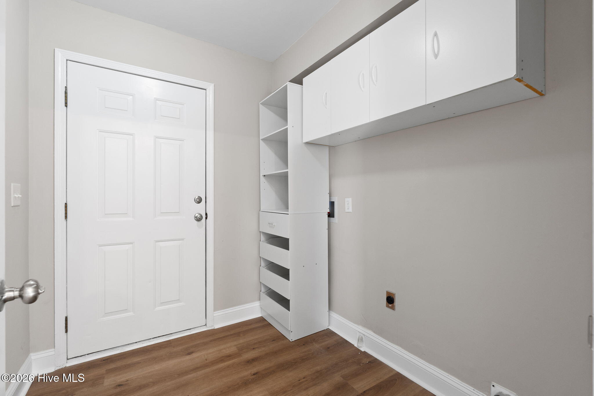 100562067 | Photo 35