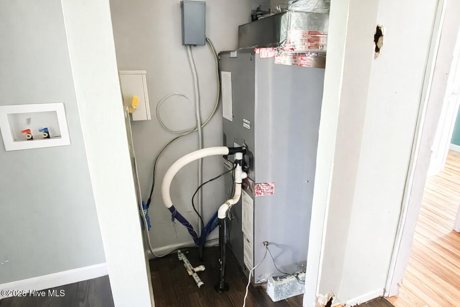 100554283 | Photo 23