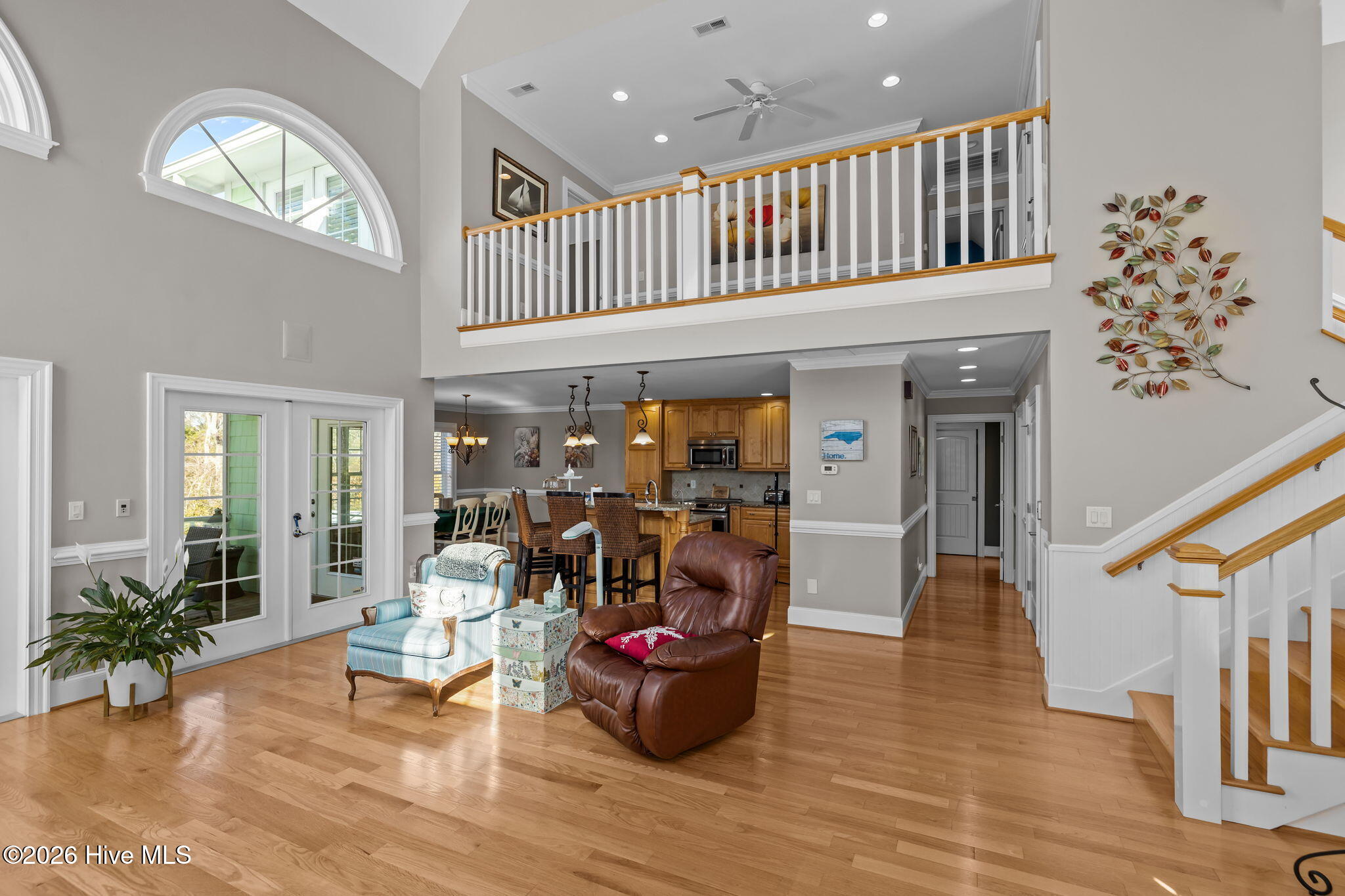 Level 2 great room (4)