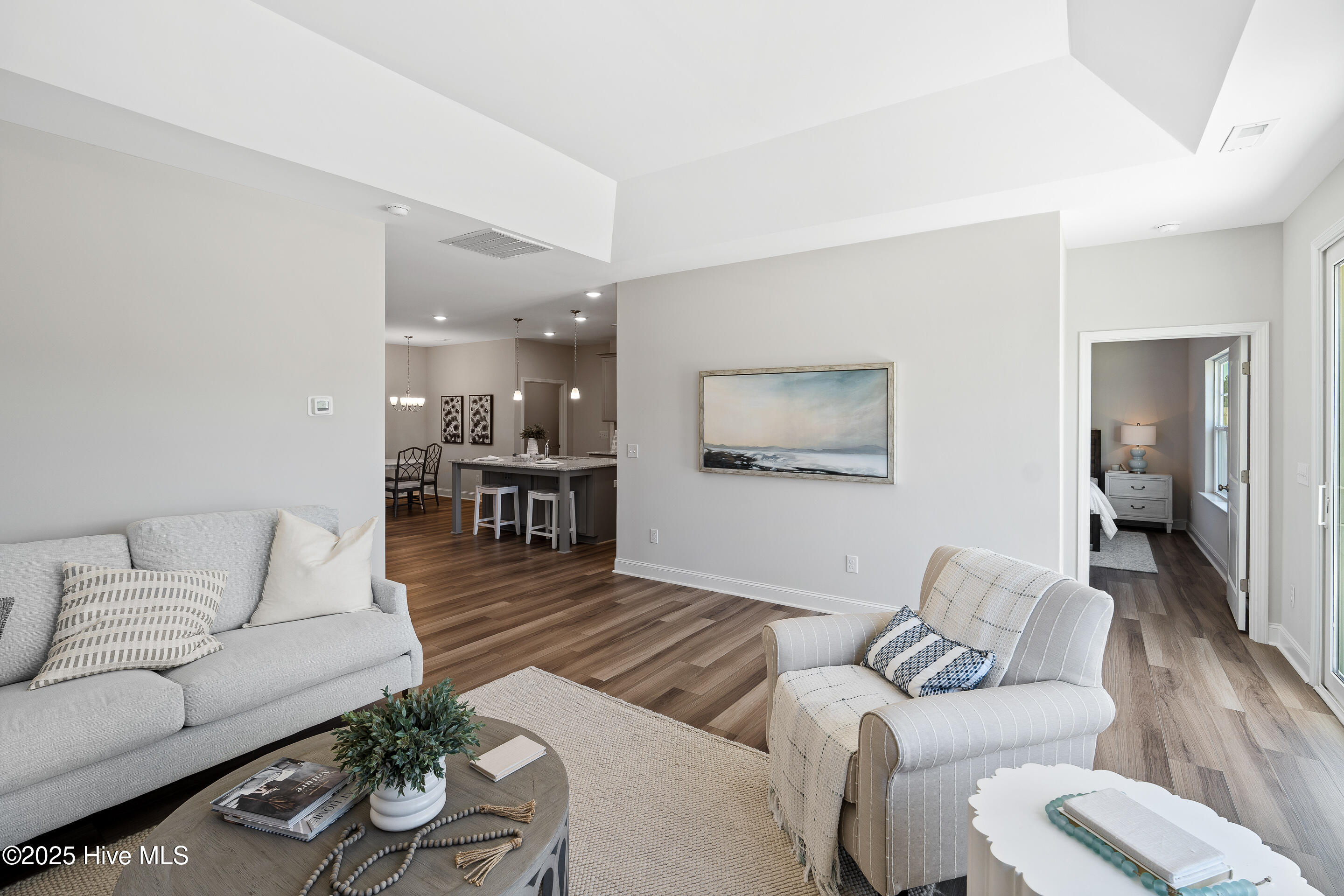 100538421 | Photo 17