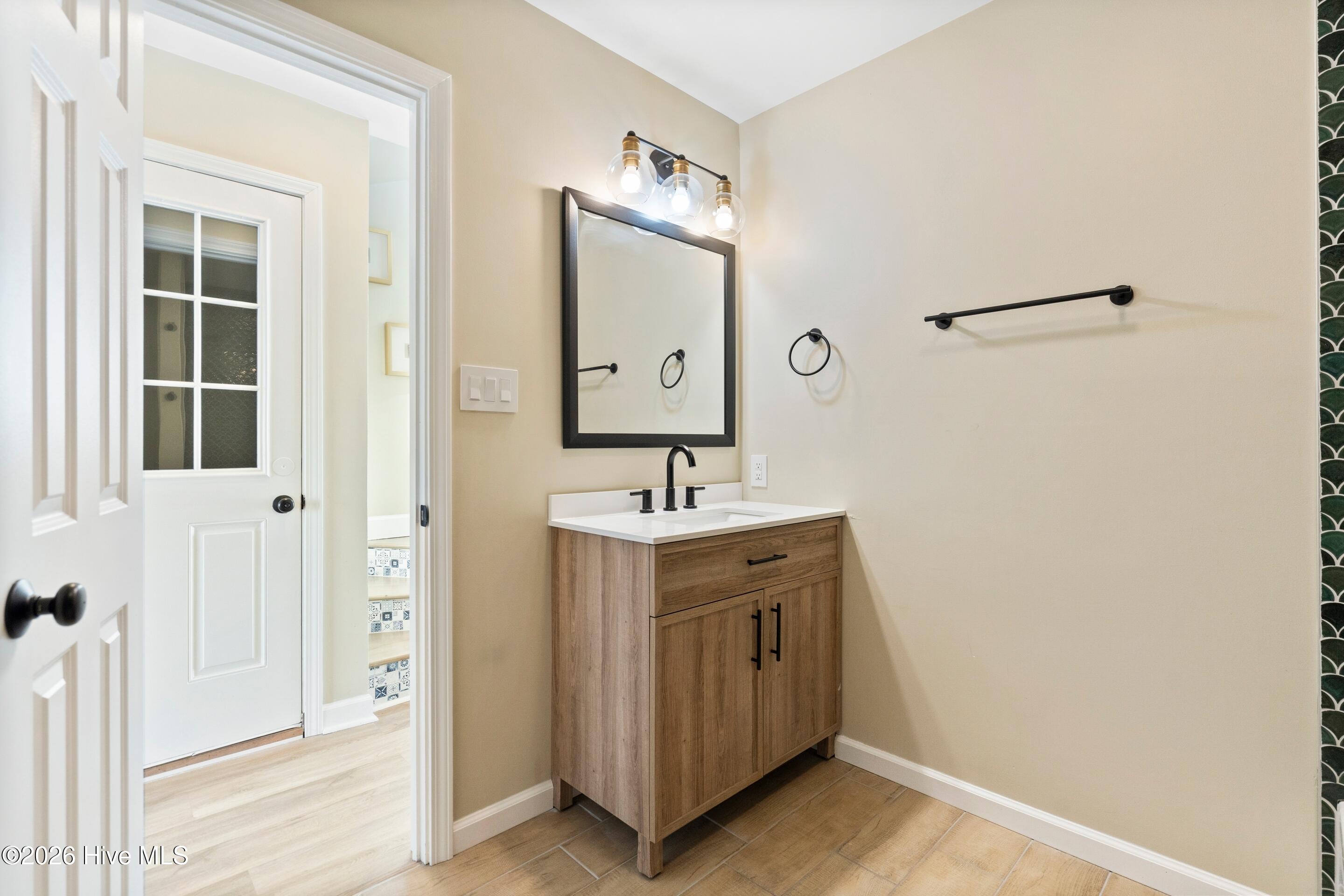 100547634 | Photo 26