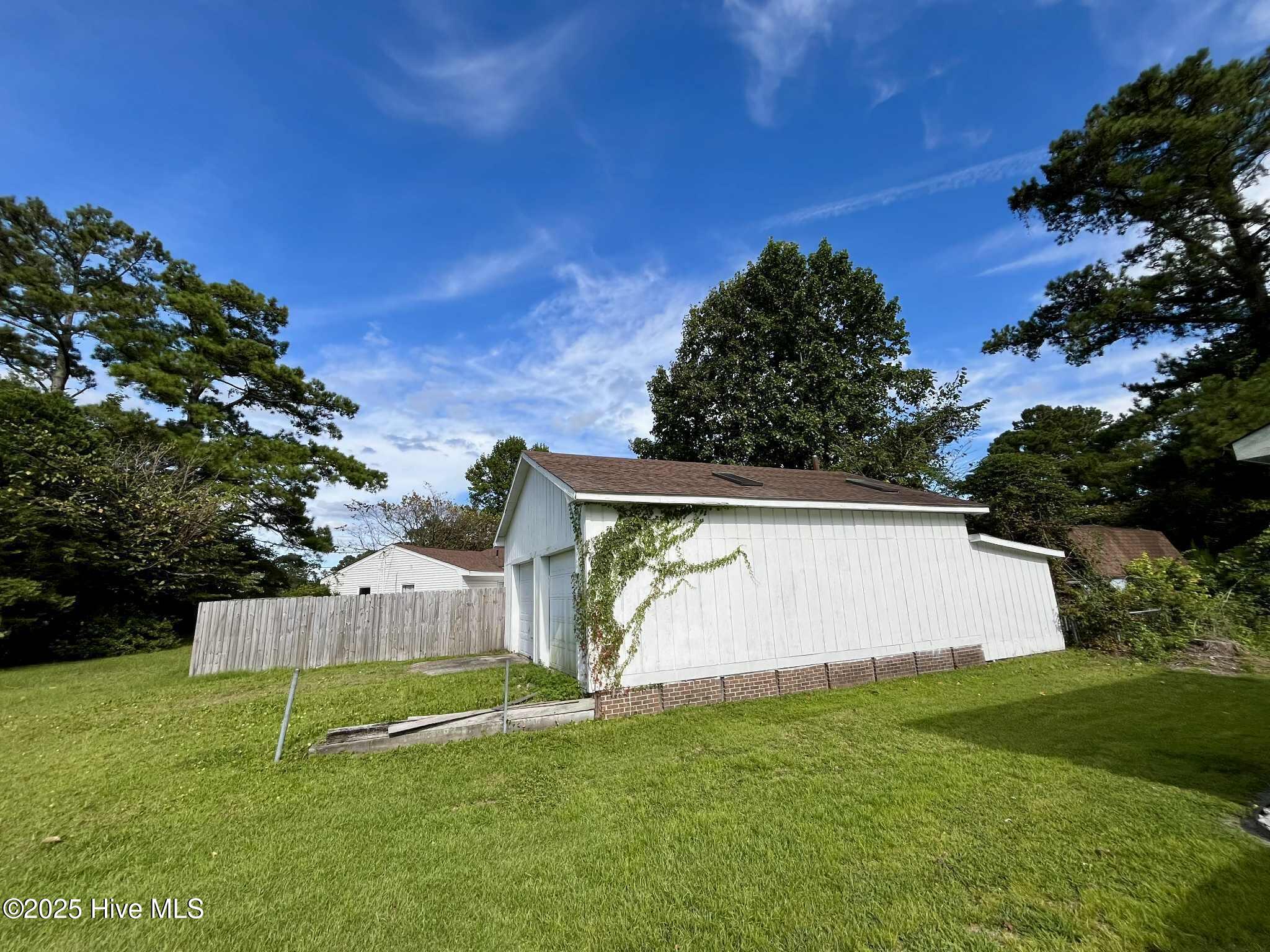 100528280 | Photo 28