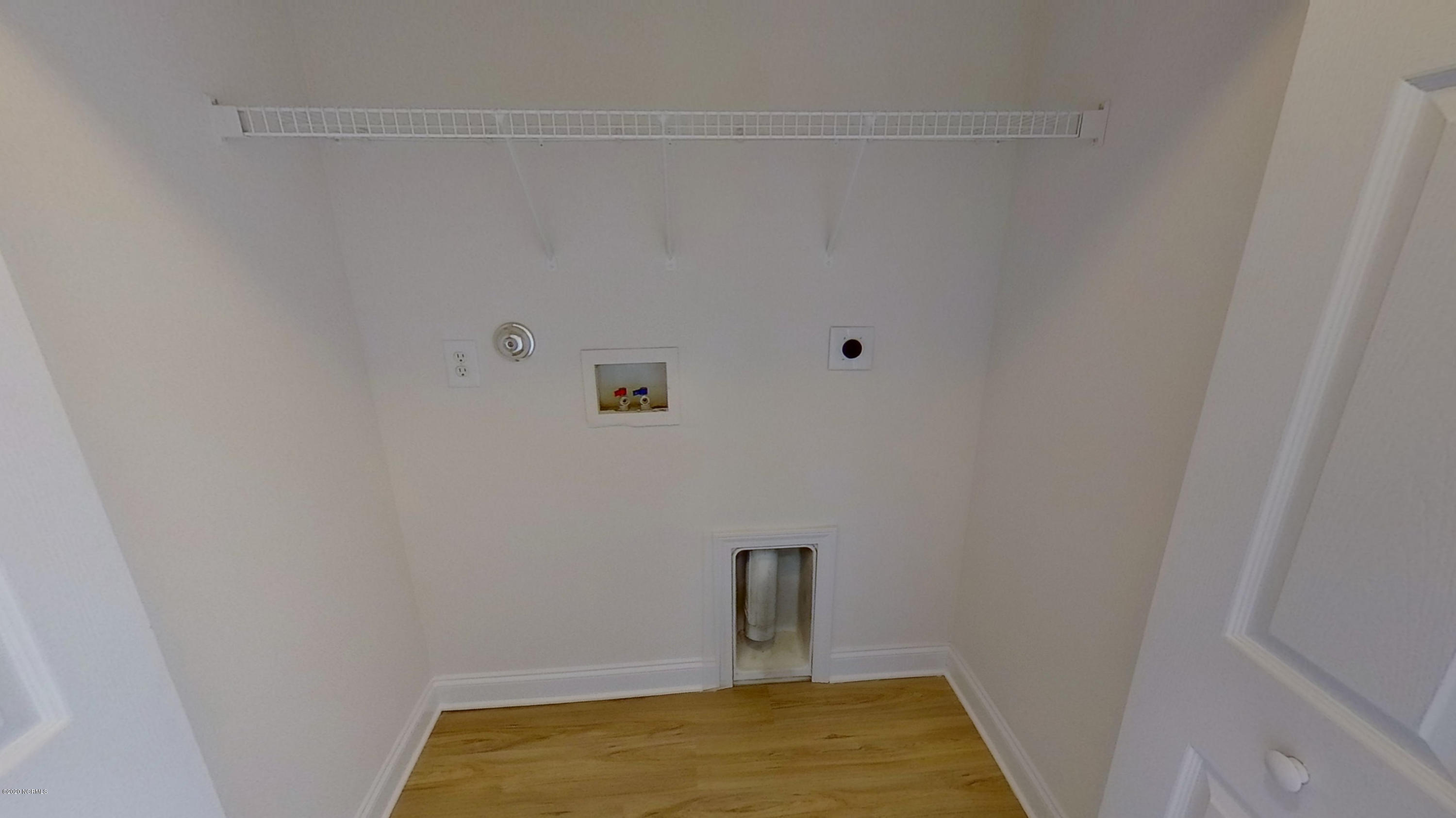 100550444 | Photo 20