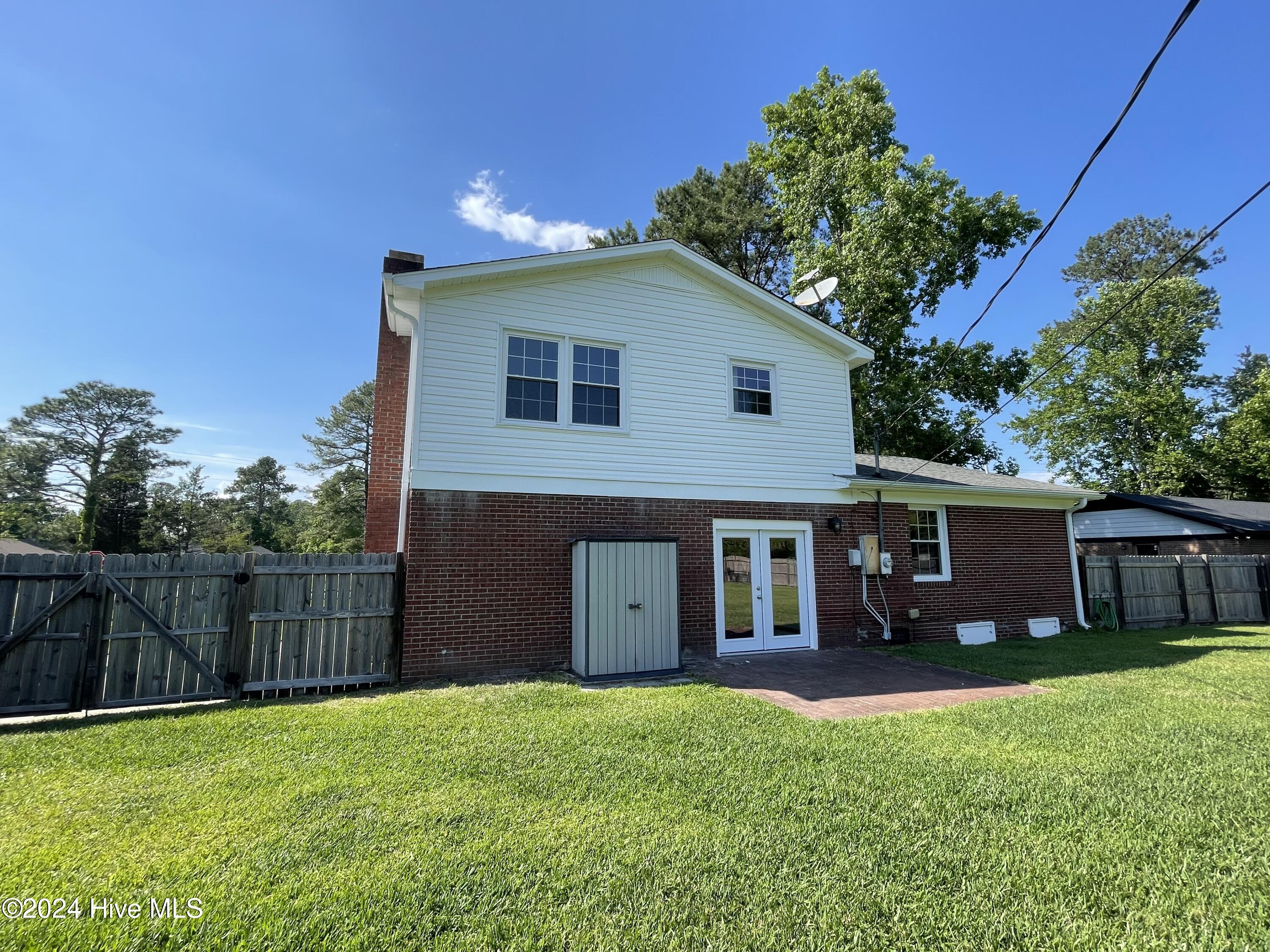 100549499 | Photo 20